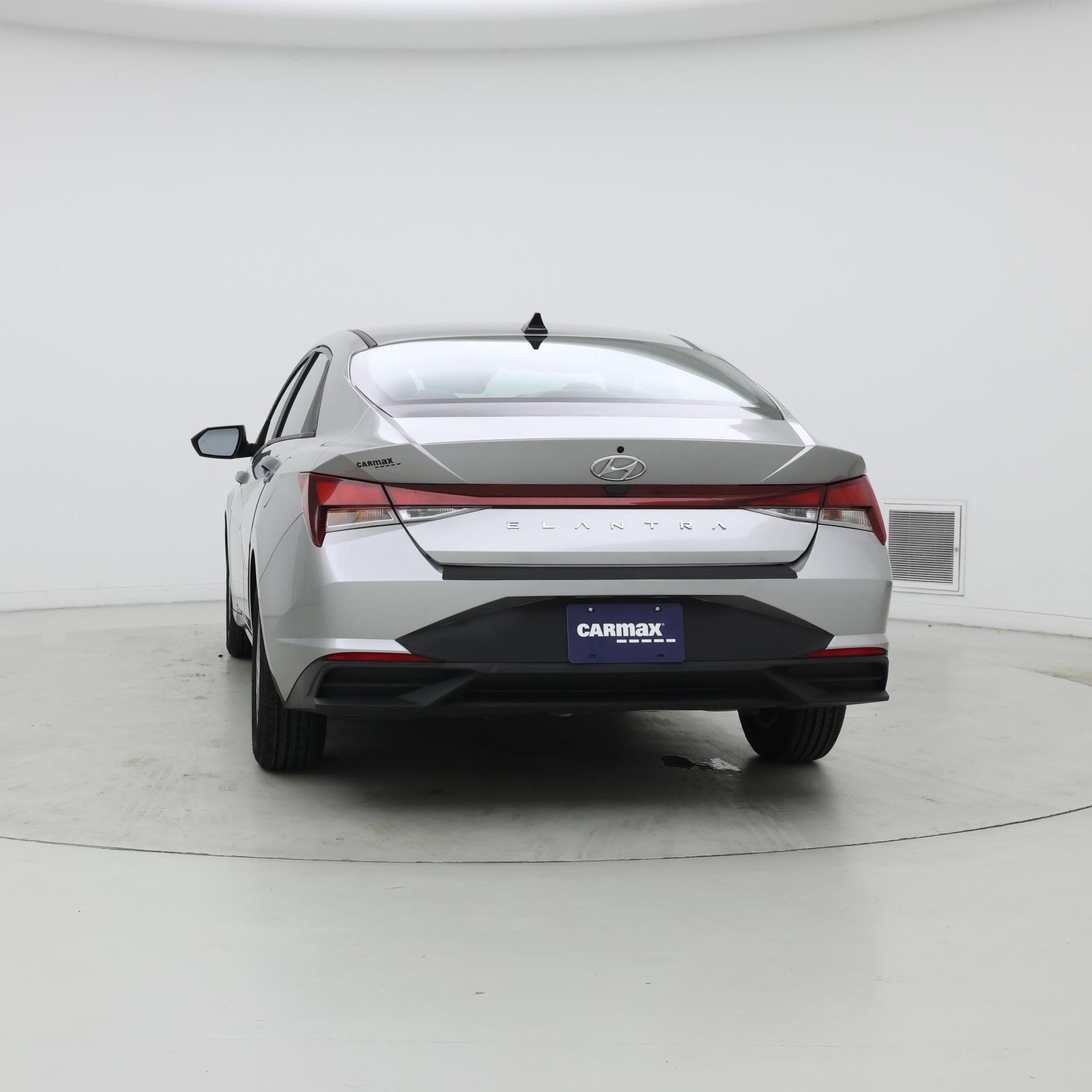 Thumbnail: 2022 Hyundai Elantra - 6