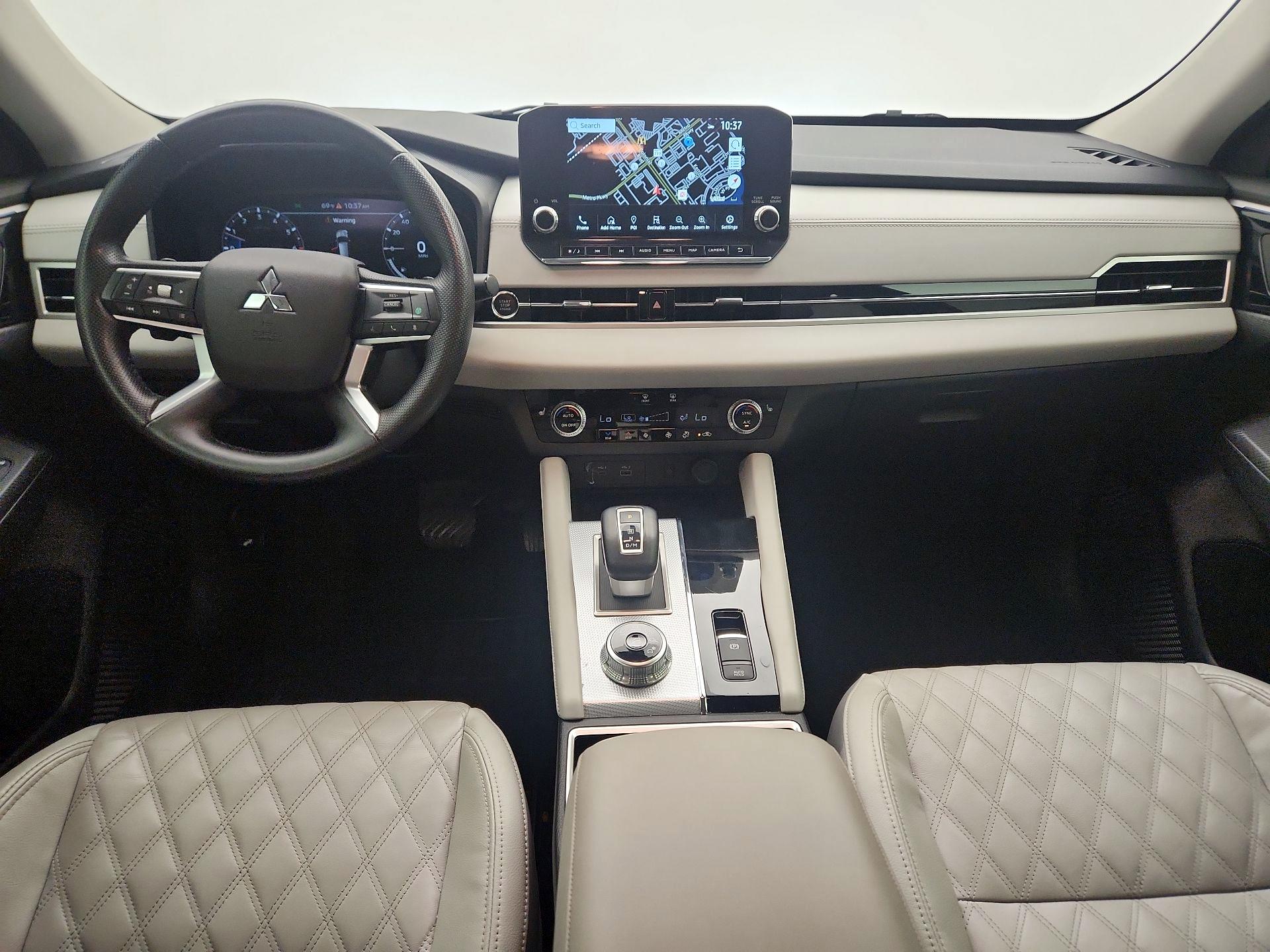 Thumbnail: 2024 Mitsubishi Outlander - 9