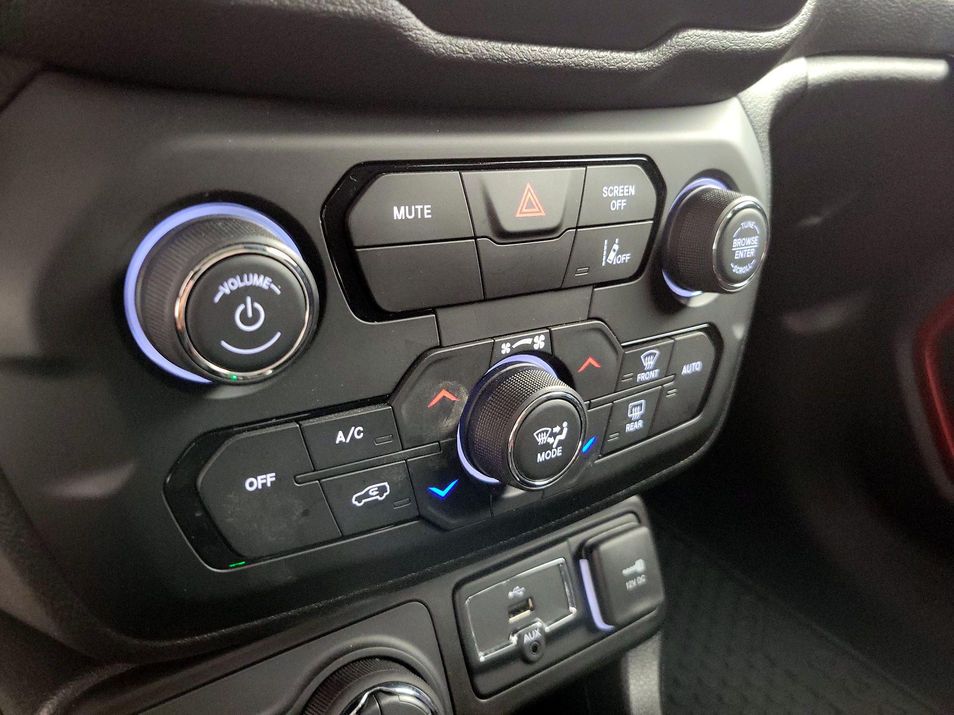 Thumbnail: 2023 Jeep Renegade - 17