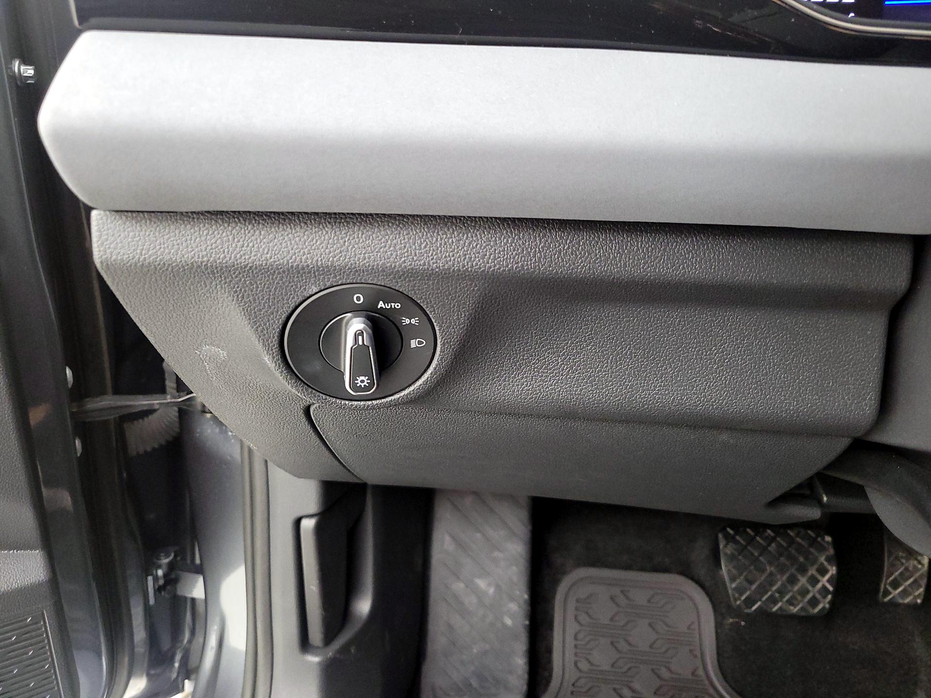 Thumbnail: 2025 Volkswagen Jetta - 13