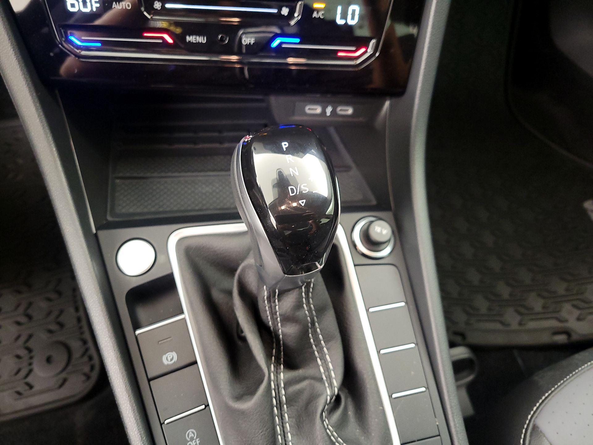 Thumbnail: 2025 Volkswagen Jetta - 17