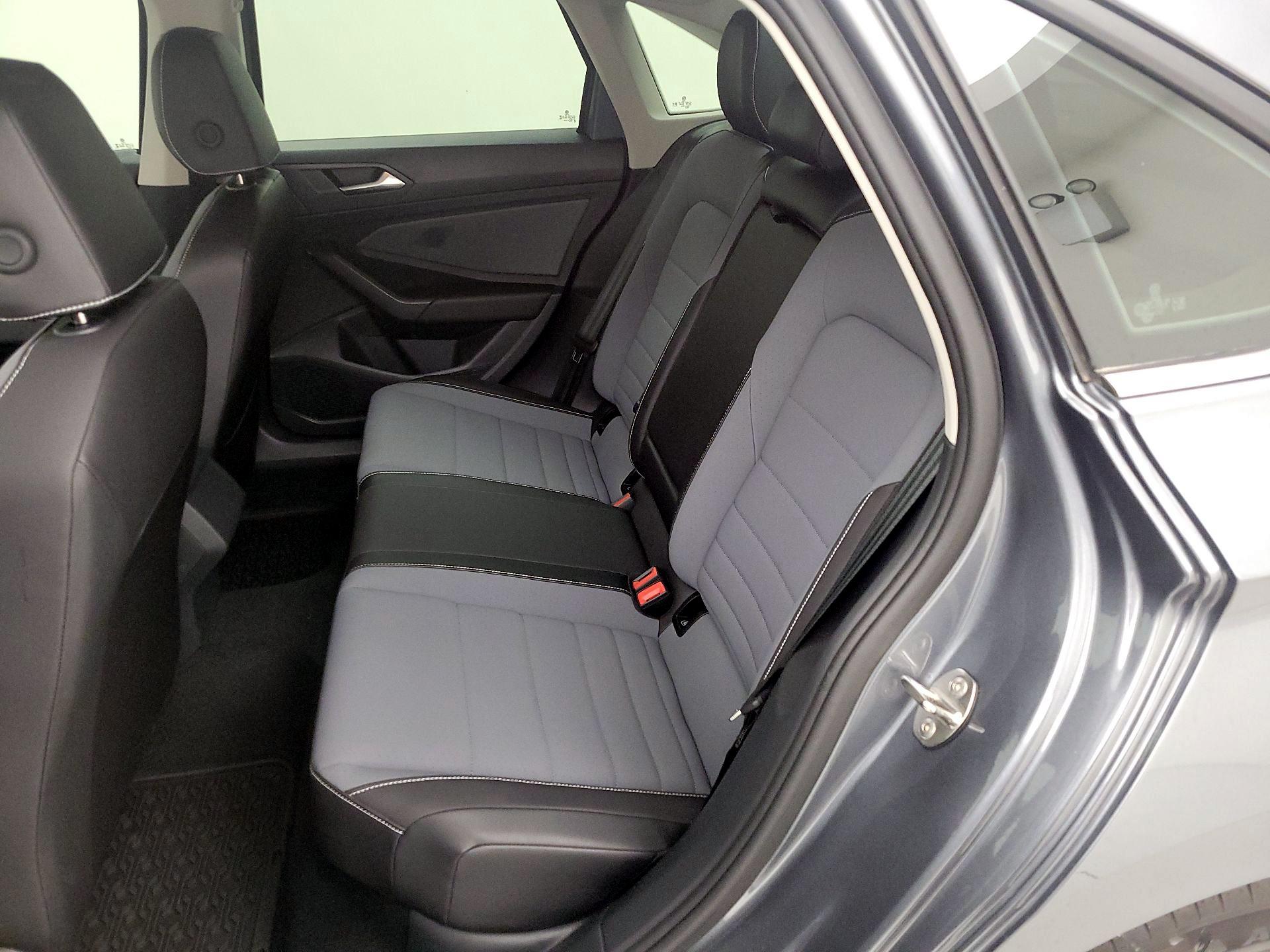 Thumbnail: 2025 Volkswagen Jetta - 19