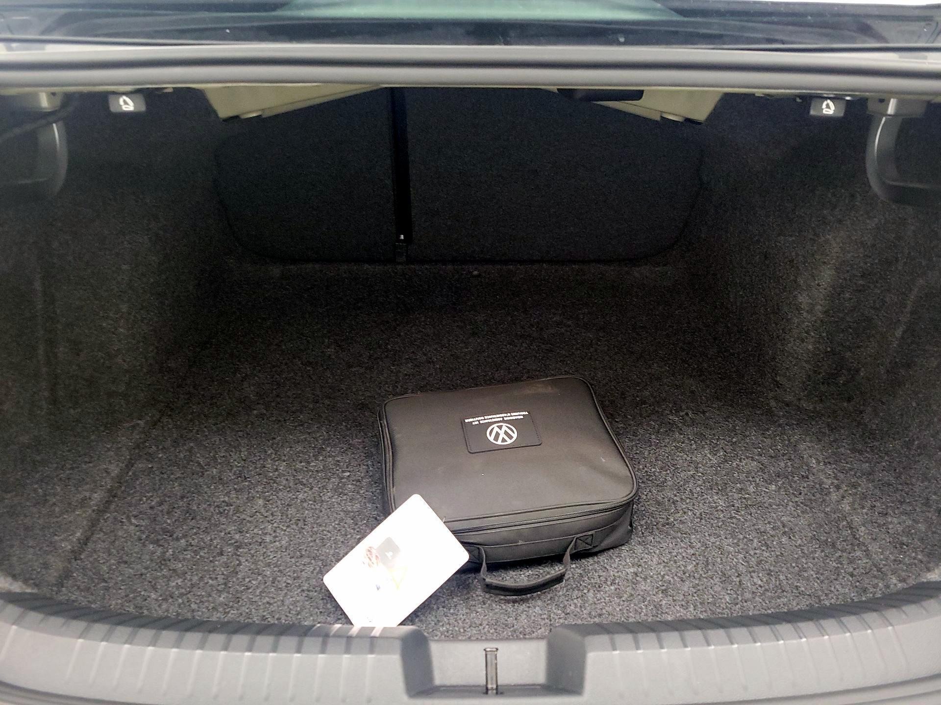 Thumbnail: 2025 Volkswagen Jetta - 20