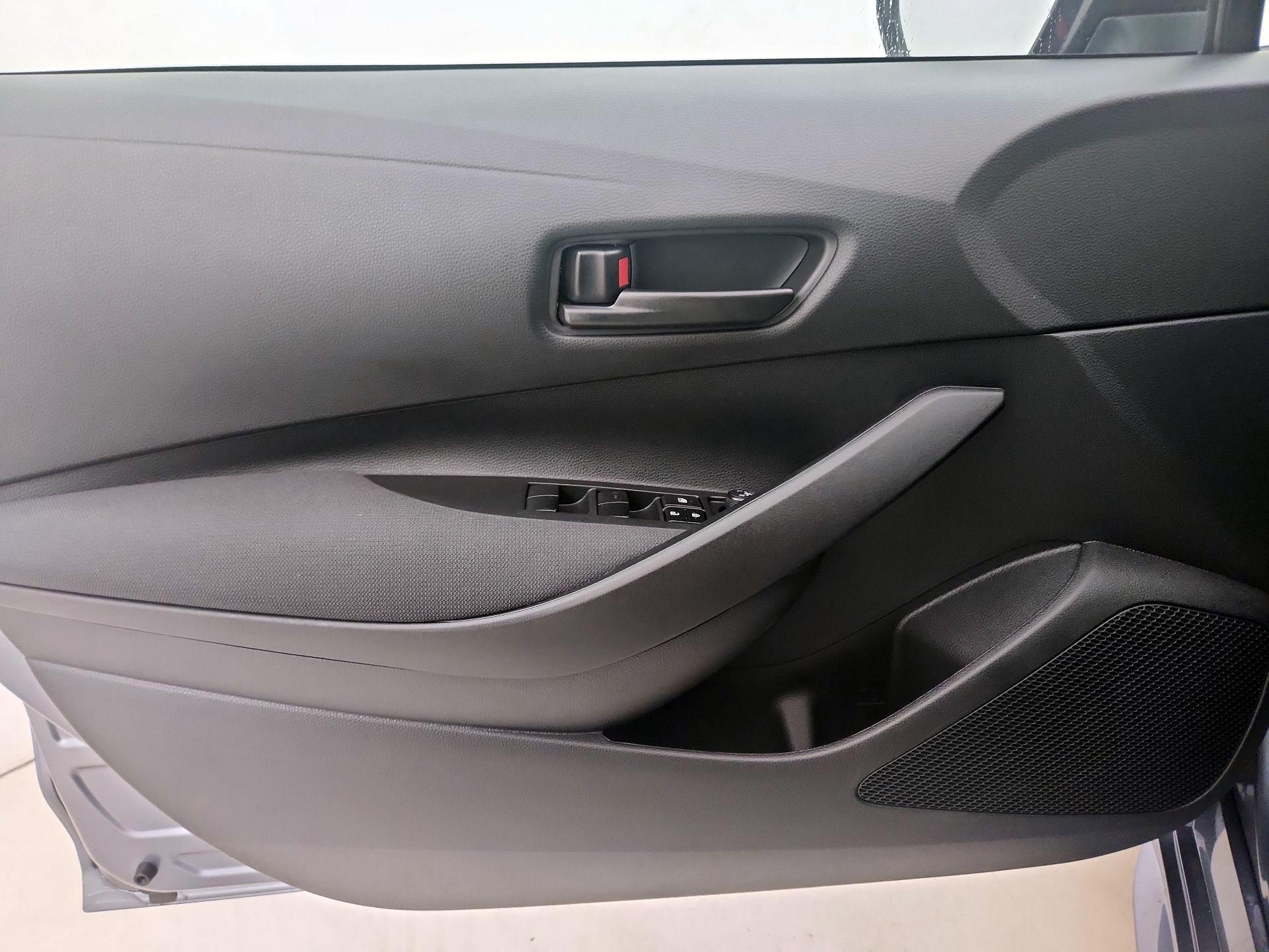 Thumbnail: 2025 Toyota Corolla - 12