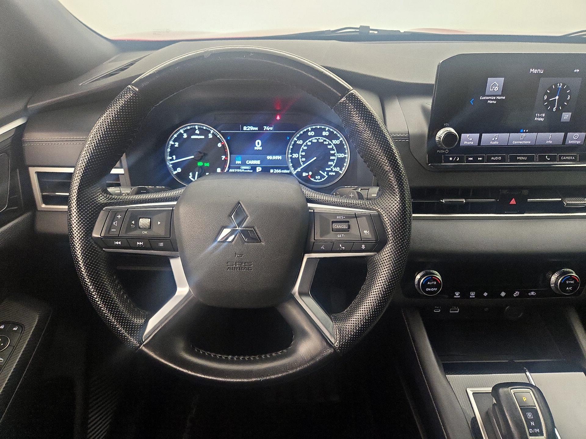 Thumbnail: 2022 Mitsubishi Outlander - 10