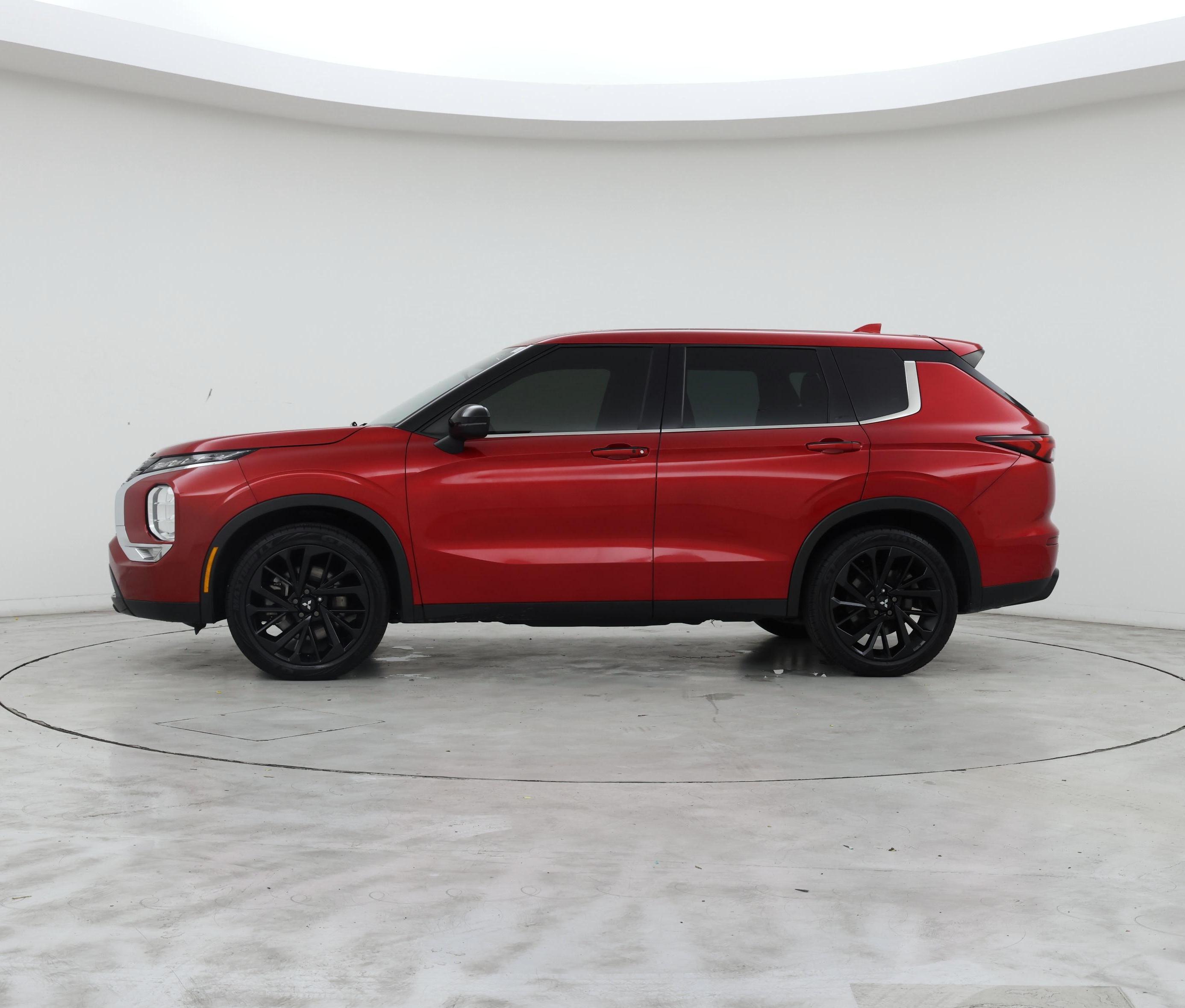 Thumbnail: 2022 Mitsubishi Outlander - 3