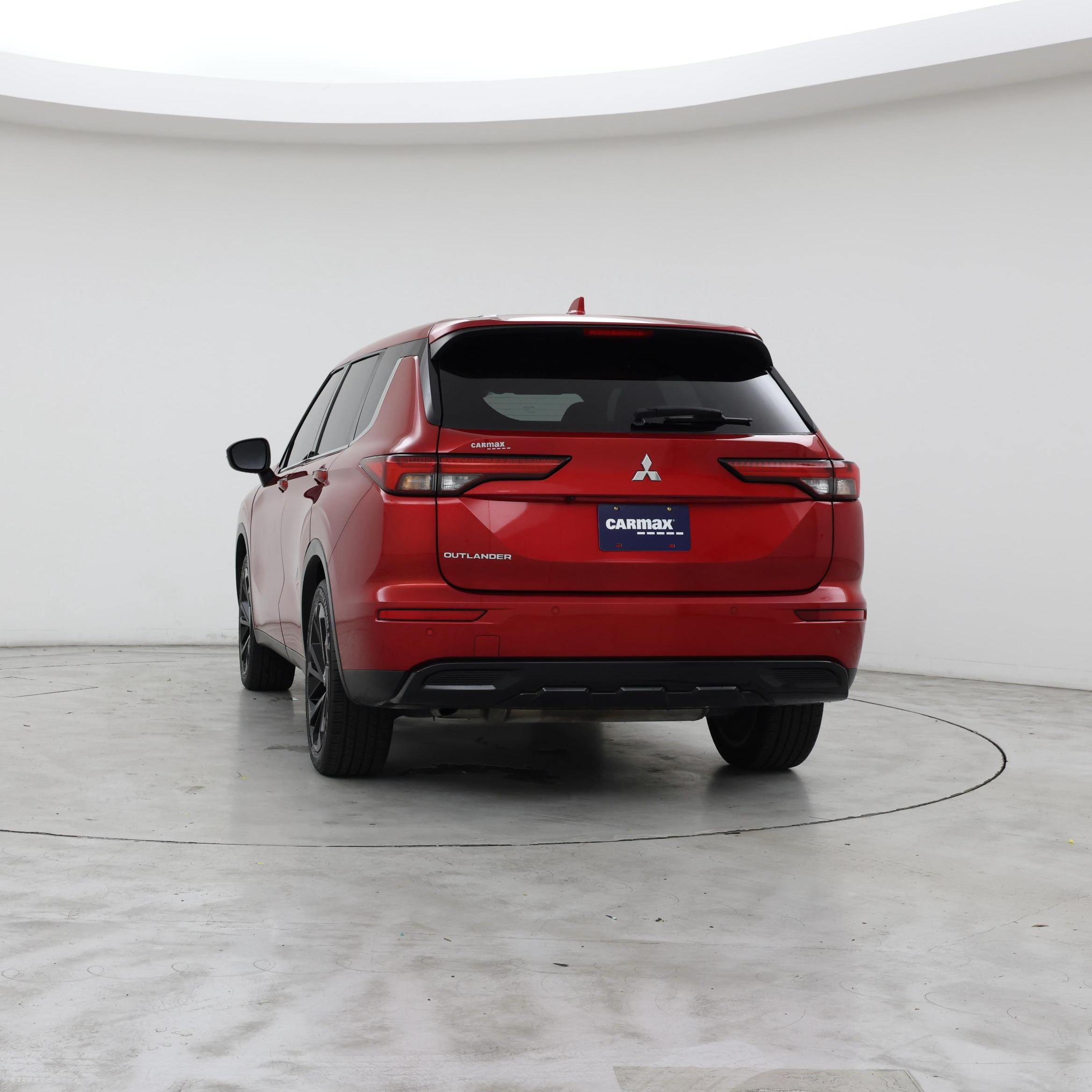 Thumbnail: 2022 Mitsubishi Outlander - 6