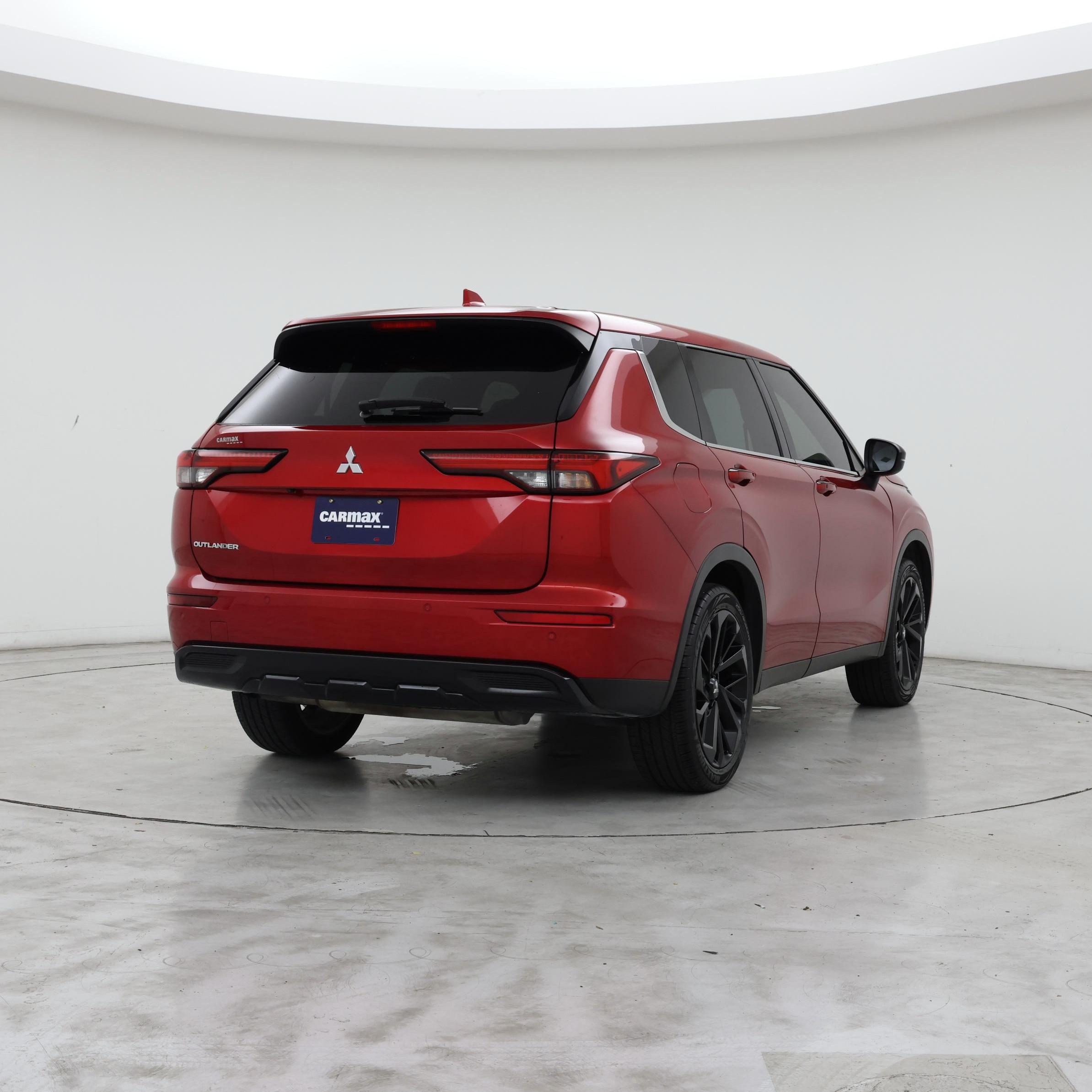 Thumbnail: 2022 Mitsubishi Outlander - 8