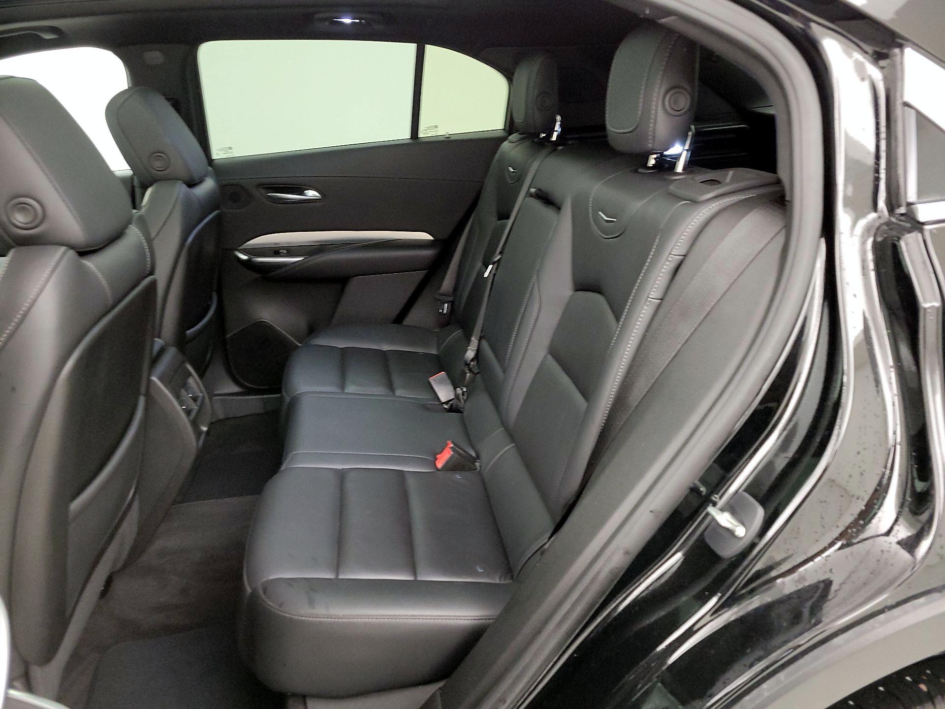 Thumbnail: 2023 Cadillac XT4 - 20