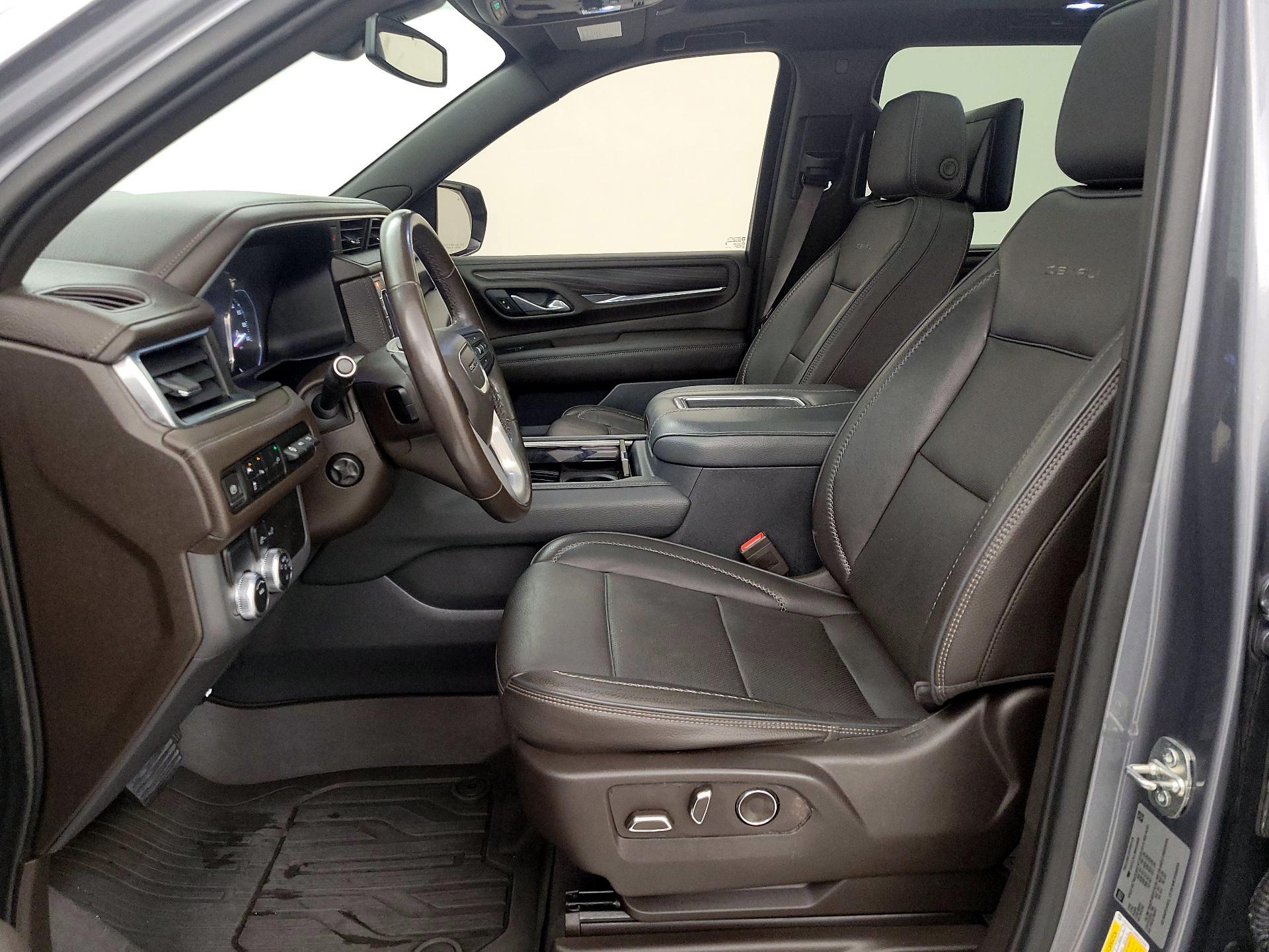 Thumbnail: 2021 GMC Yukon XL - 11