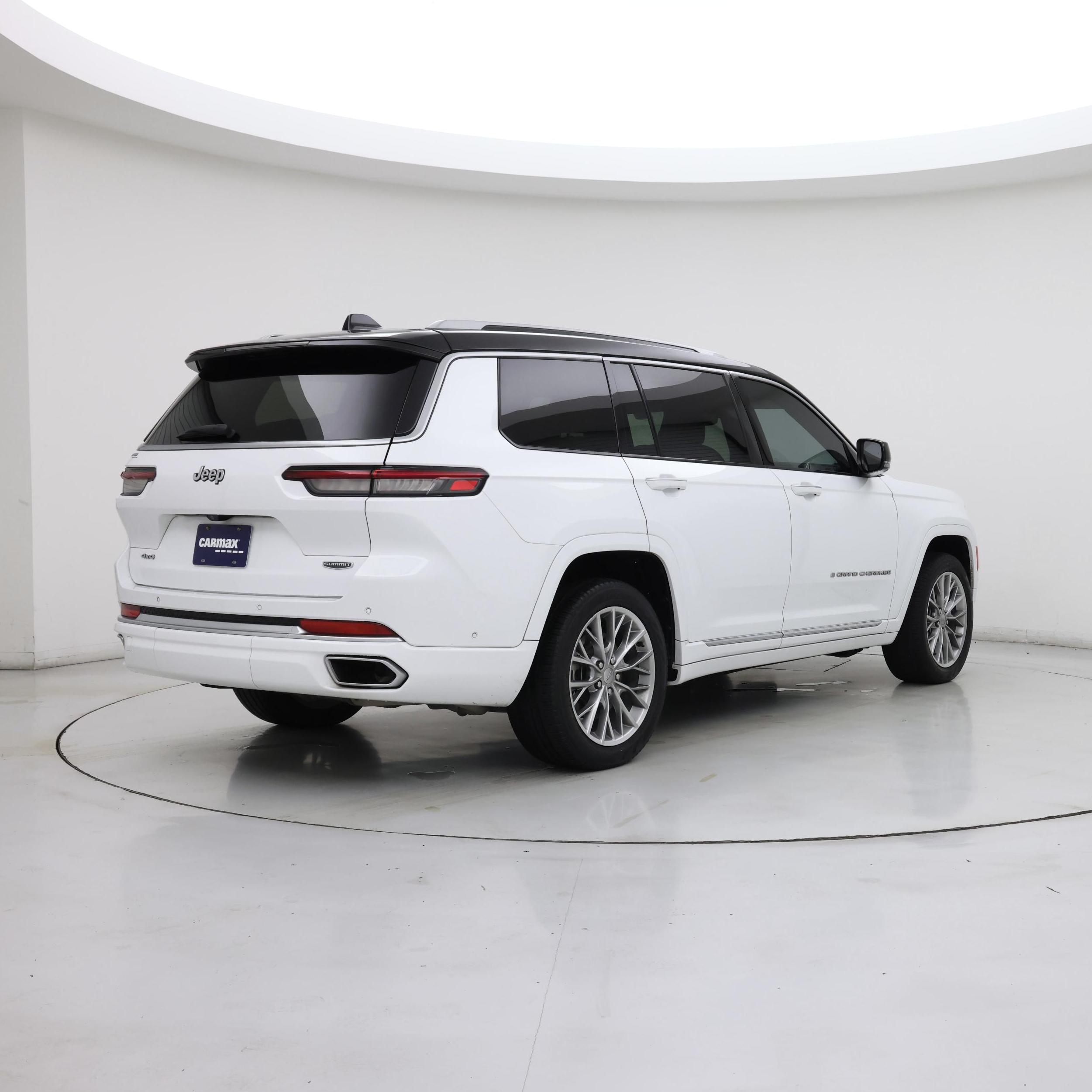 Thumbnail: 2023 Jeep Grand Cherokee L - 8