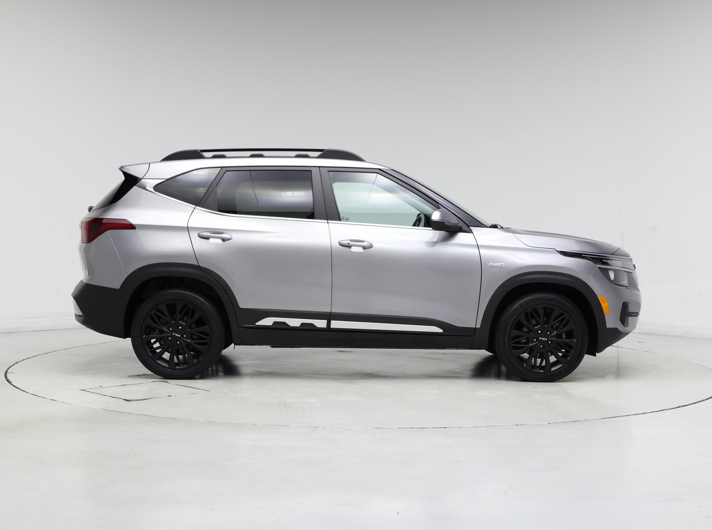 Thumbnail: 2022 Kia Seltos - 7