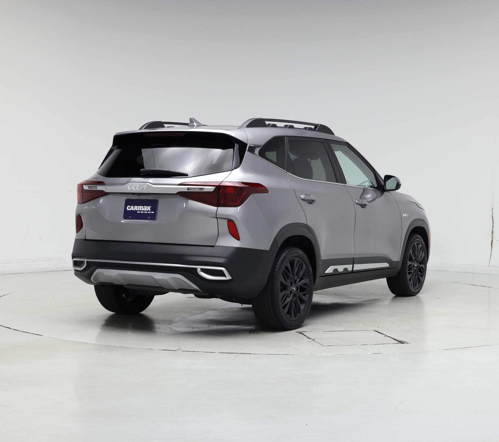 Thumbnail: 2022 Kia Seltos - 8