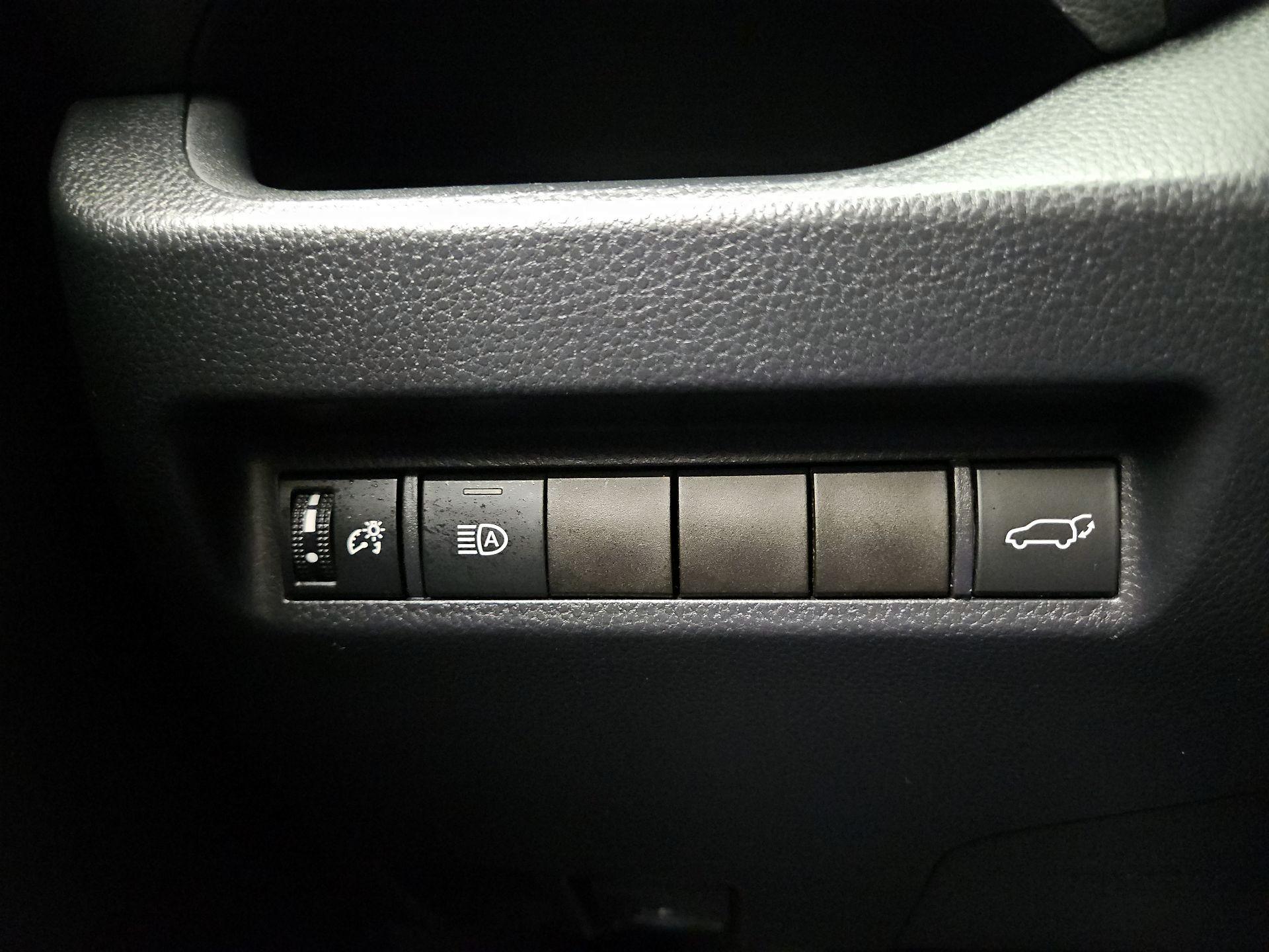 Thumbnail: 2020 Toyota RAV4 - 13