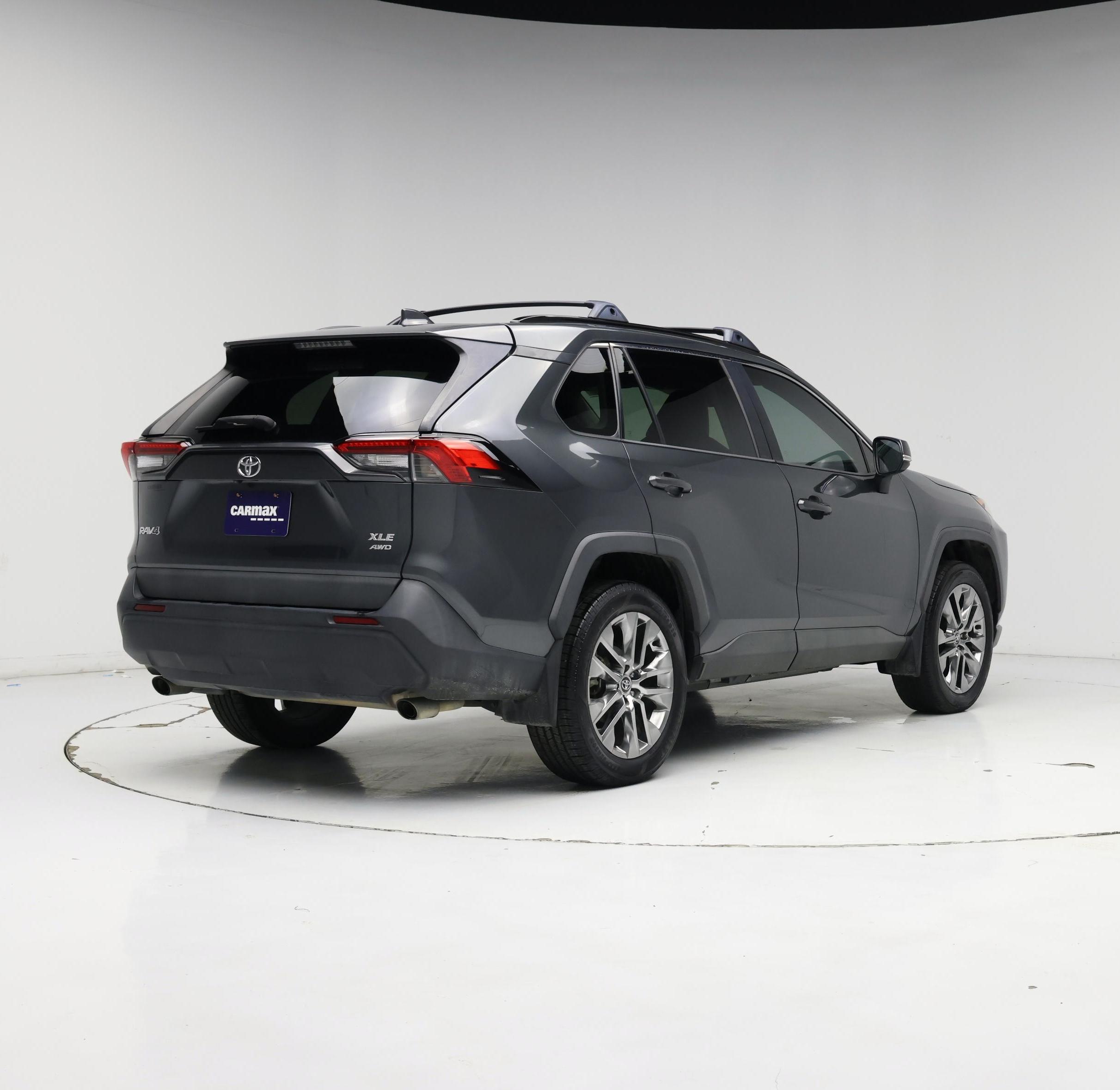 Thumbnail: 2020 Toyota RAV4 - 8