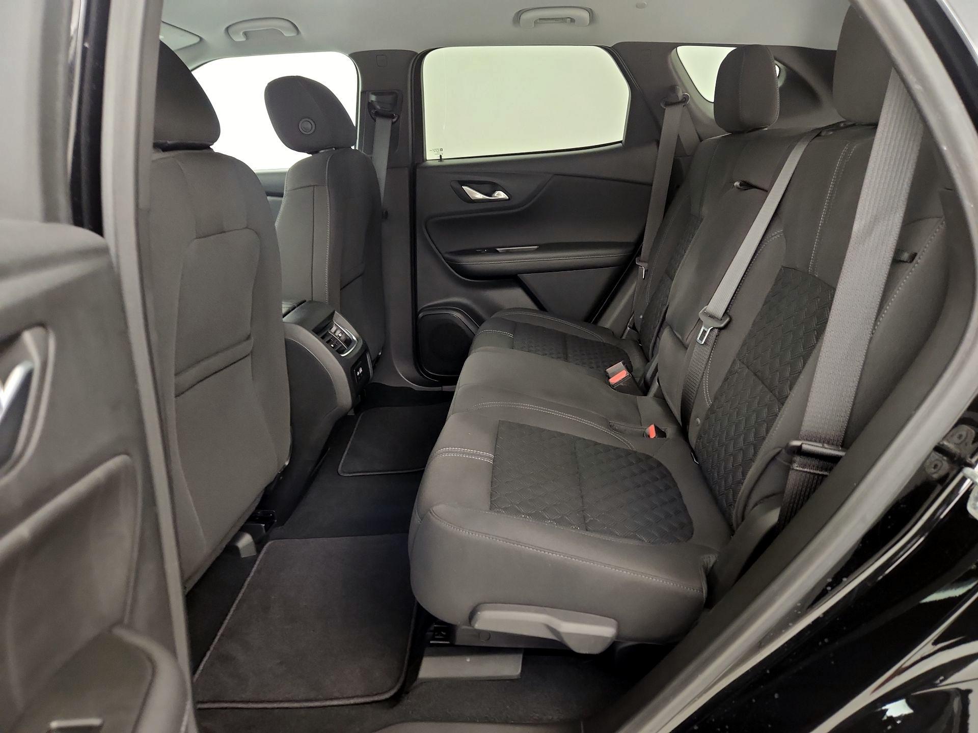 Thumbnail: 2022 Chevrolet Blazer - 19