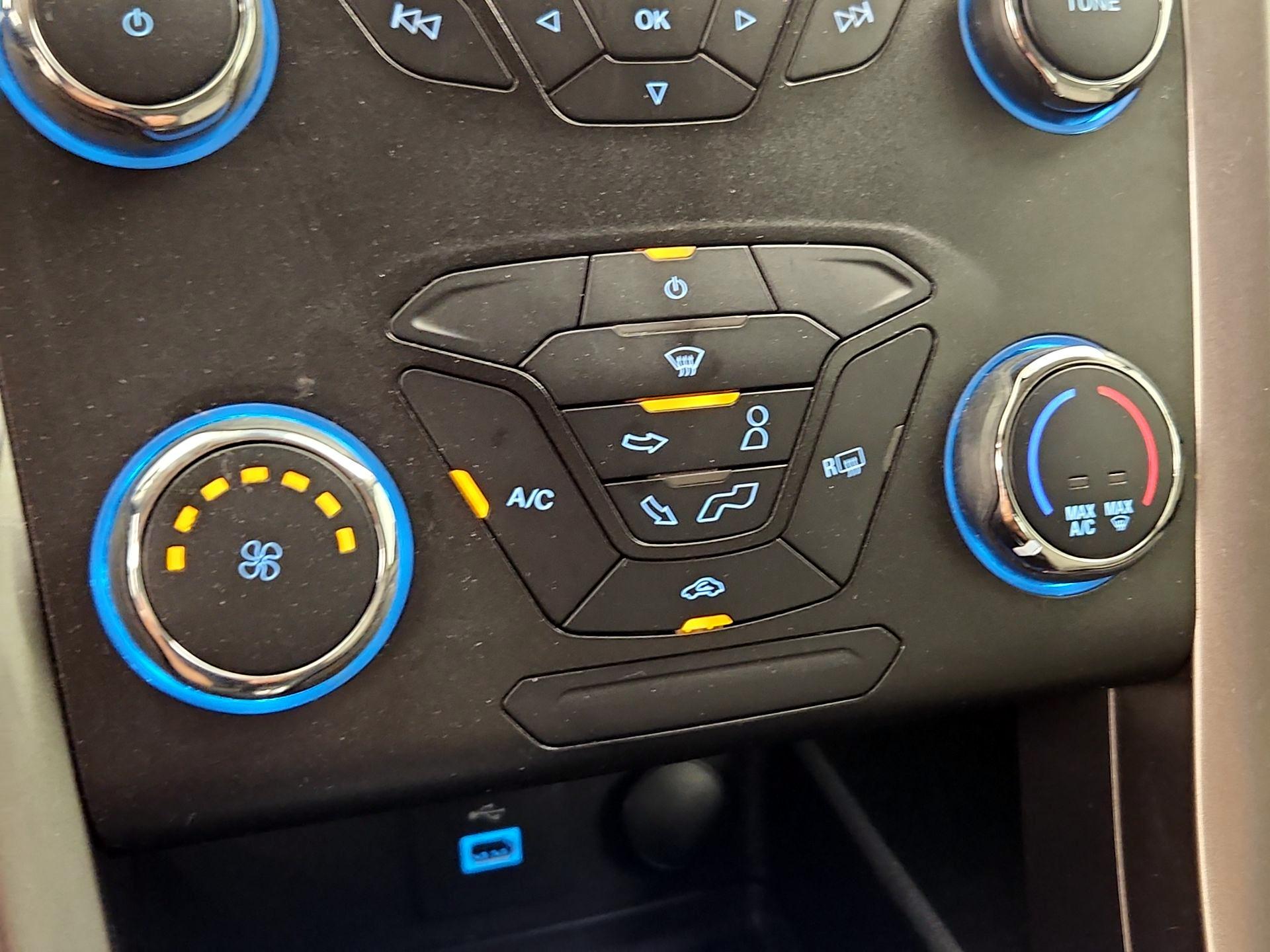 Thumbnail: 2020 Ford Fusion - 16