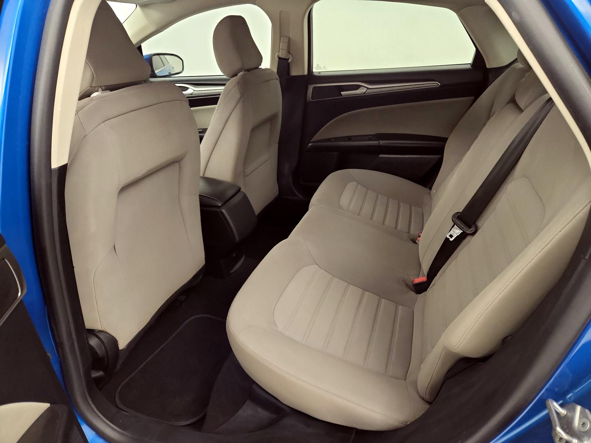 Thumbnail: 2020 Ford Fusion - 19