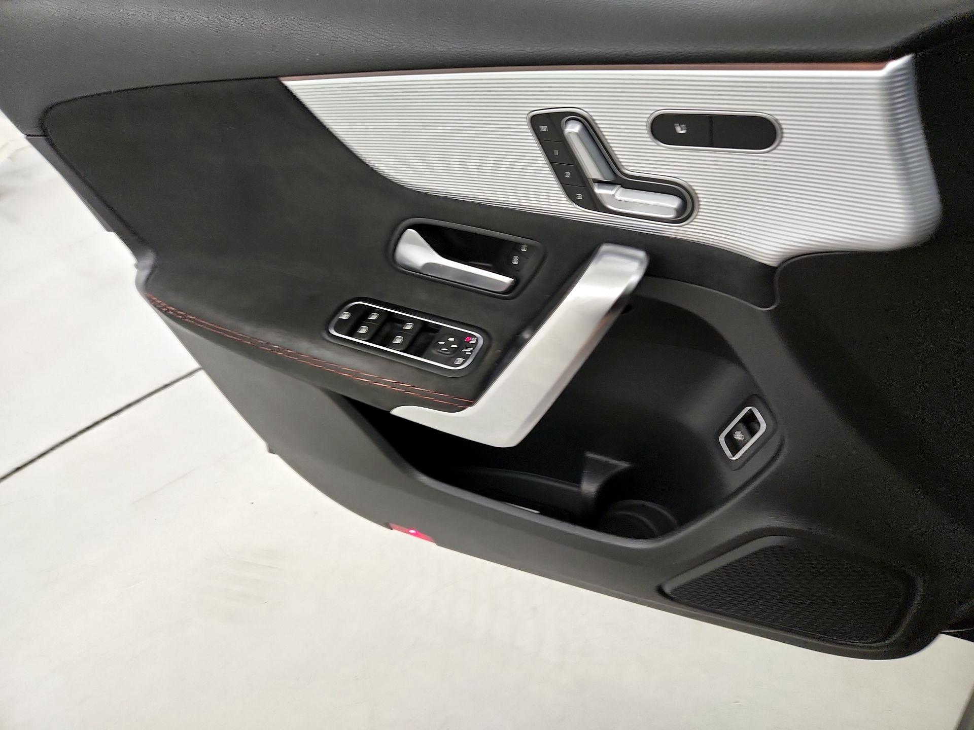 Thumbnail: 2021 Mercedes-Benz A-Class - 12