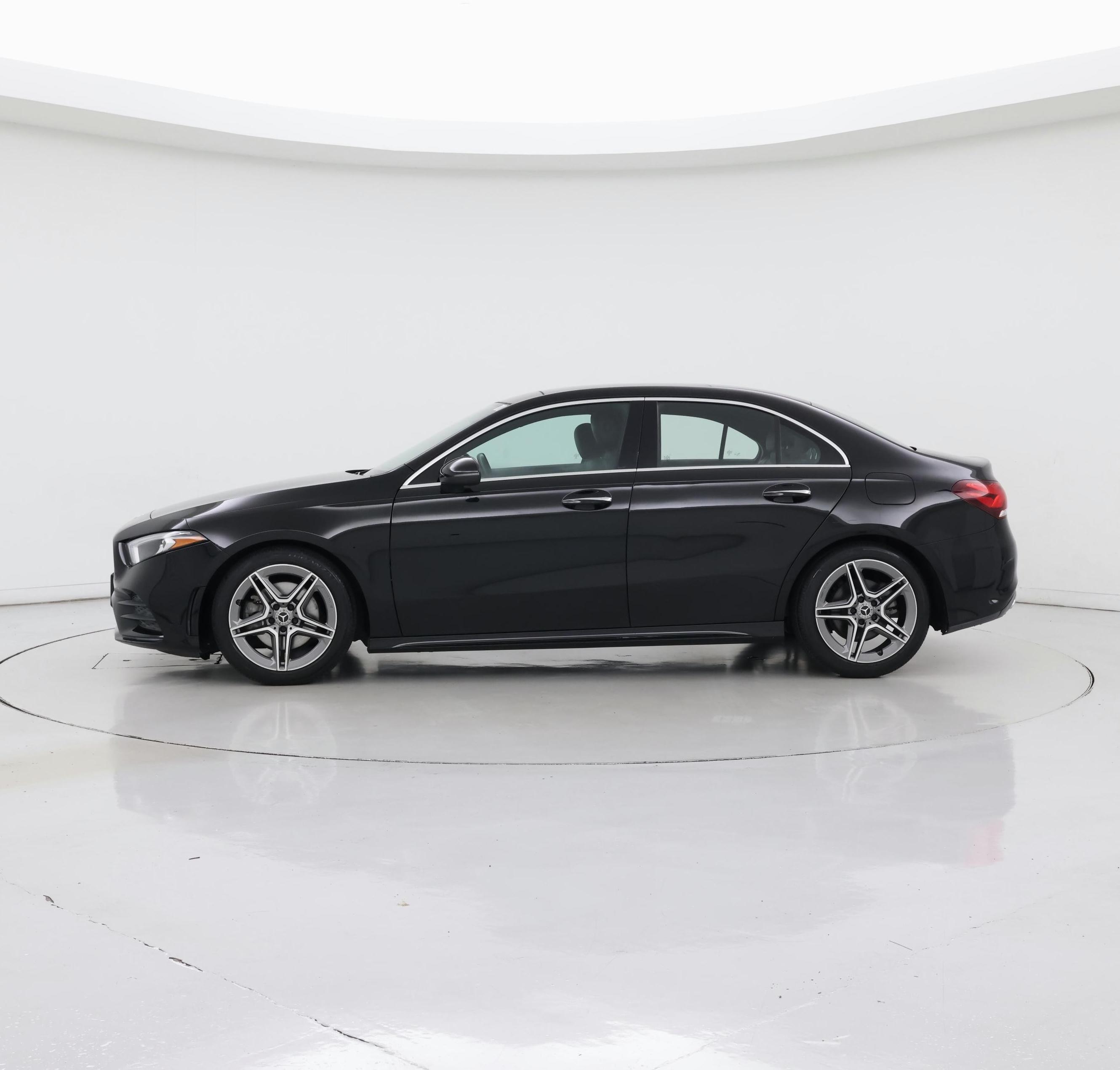 Thumbnail: 2021 Mercedes-Benz A-Class - 3