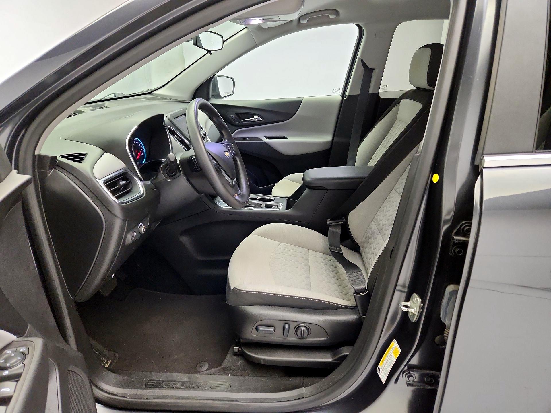 Thumbnail: 2022 Chevrolet Equinox - 11