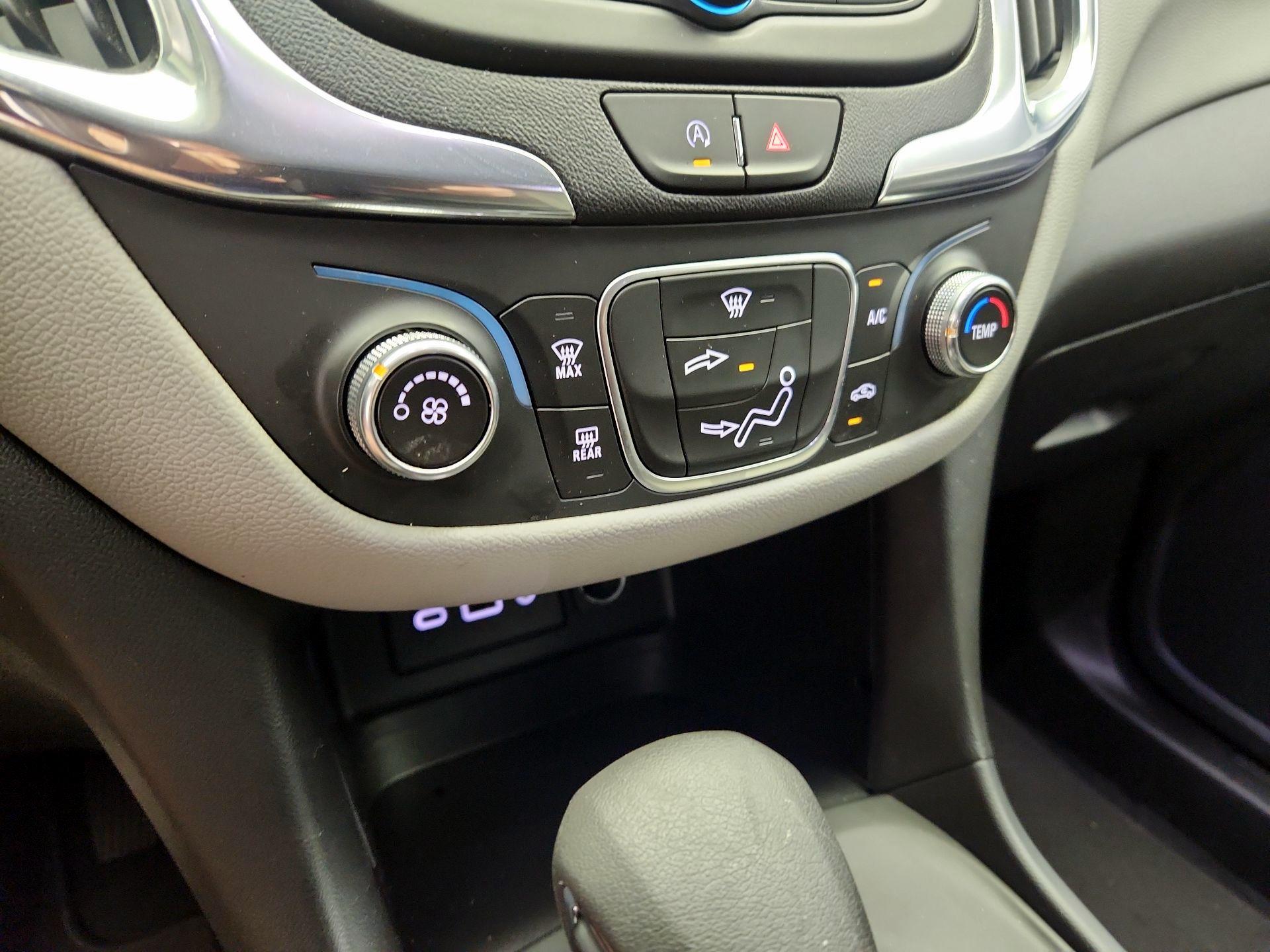 Thumbnail: 2022 Chevrolet Equinox - 16