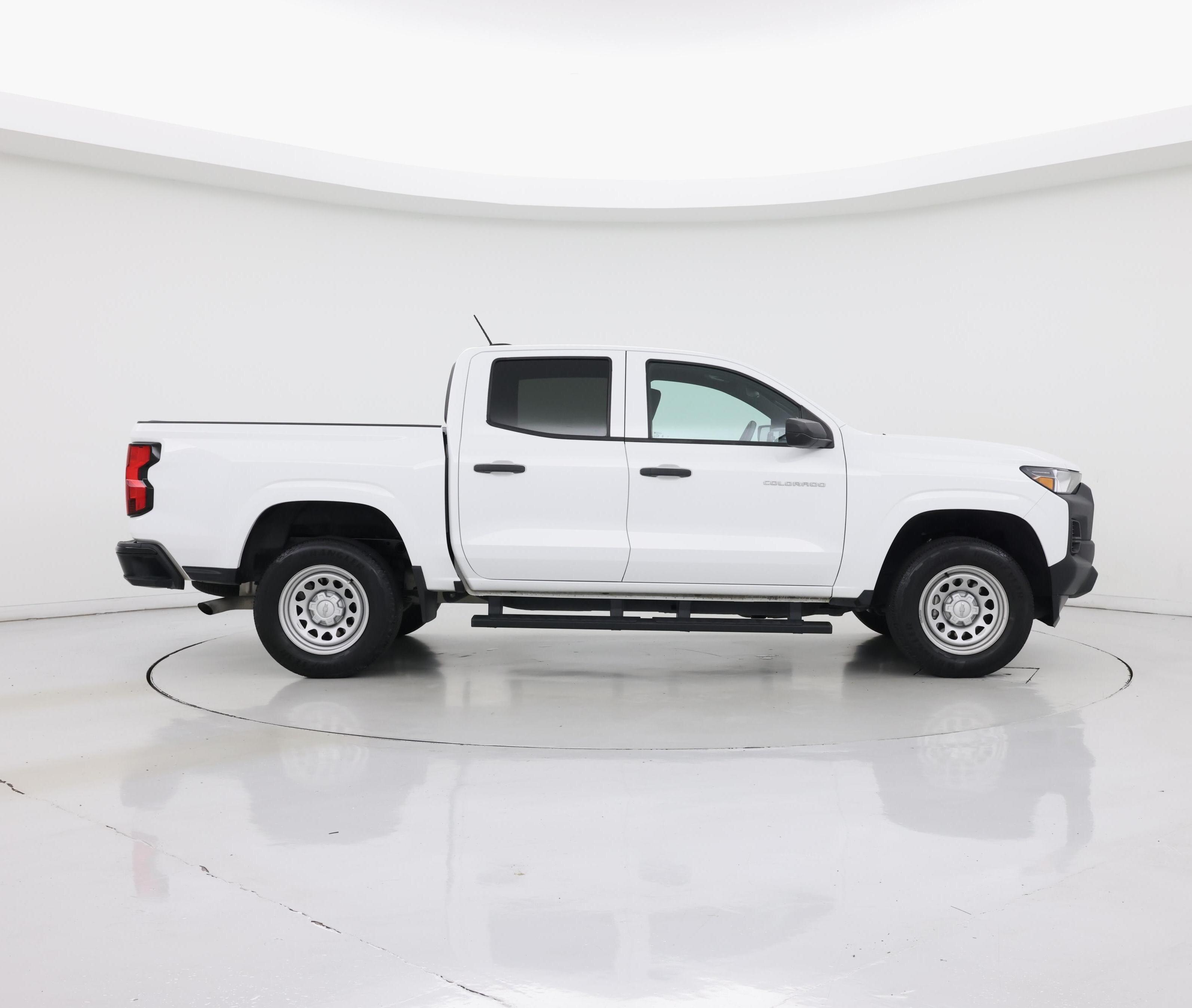Thumbnail: 2023 Chevrolet Colorado - 7