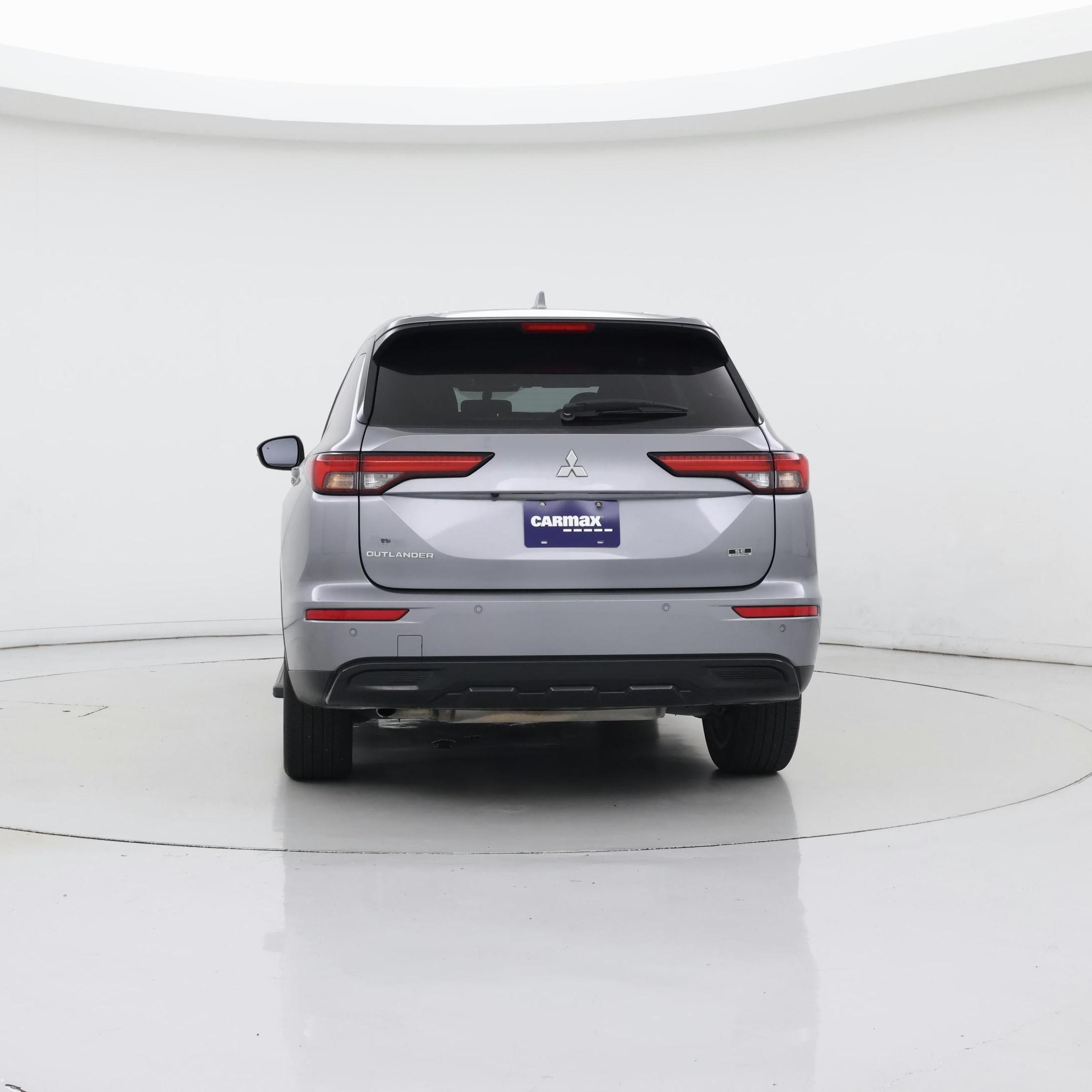 Thumbnail: 2023 Mitsubishi Outlander - 6