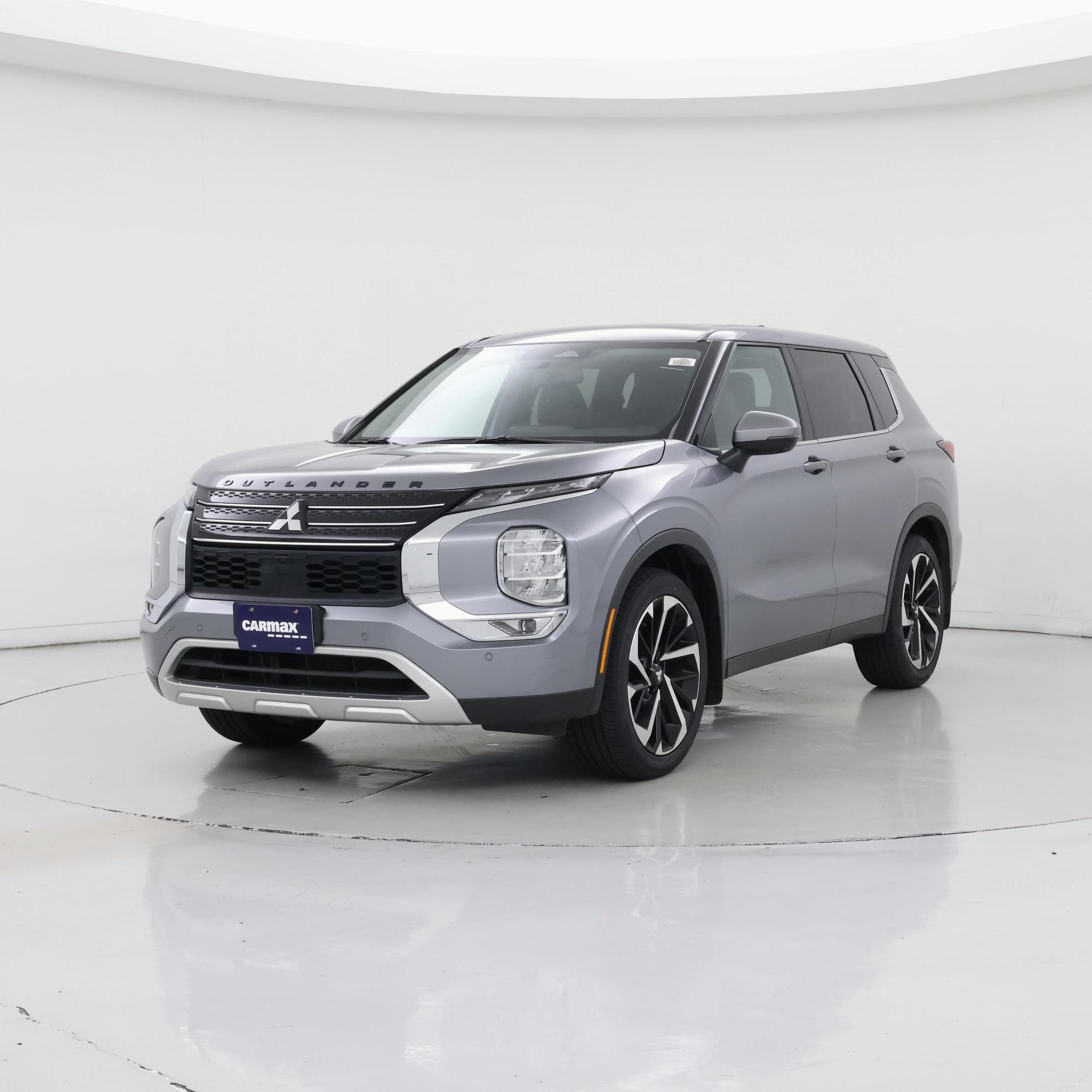 Thumbnail: 2023 Mitsubishi Outlander - 4
