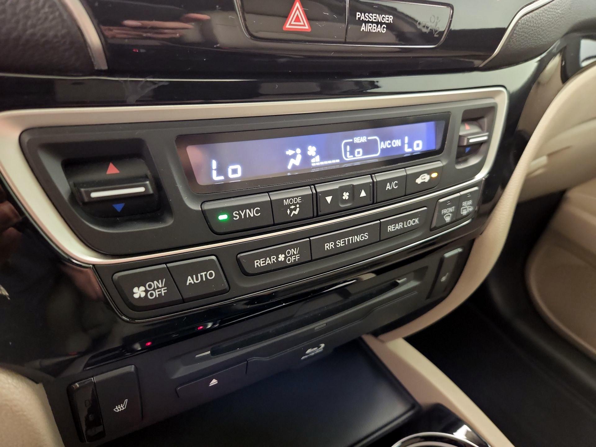 Thumbnail: 2021 Honda Pilot - 17
