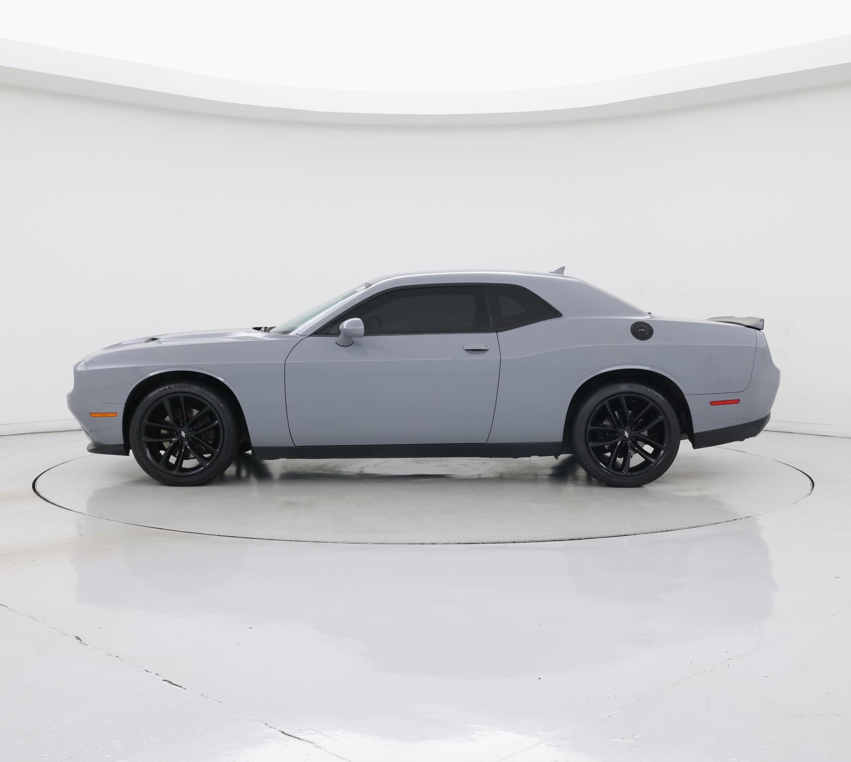 Thumbnail: 2020 Dodge Challenger - 3