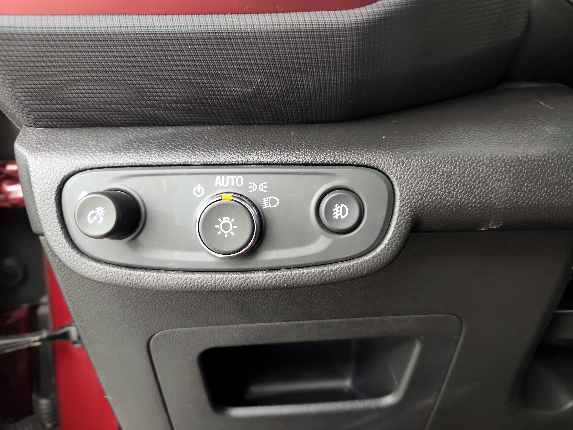 Thumbnail: 2022 Chevrolet TrailBlazer - 13