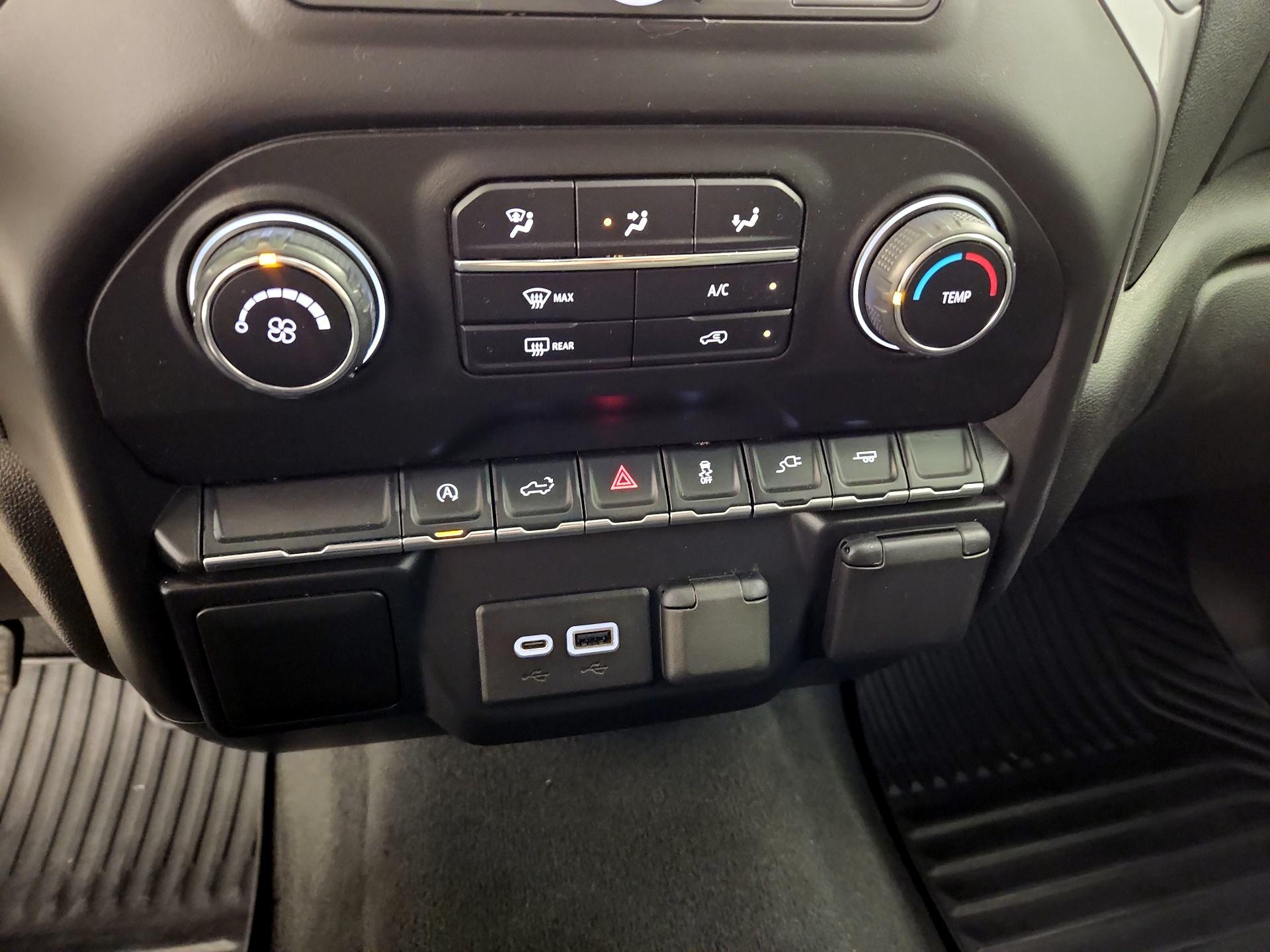 Thumbnail: 2021 Chevrolet Silverado 1500 - 16