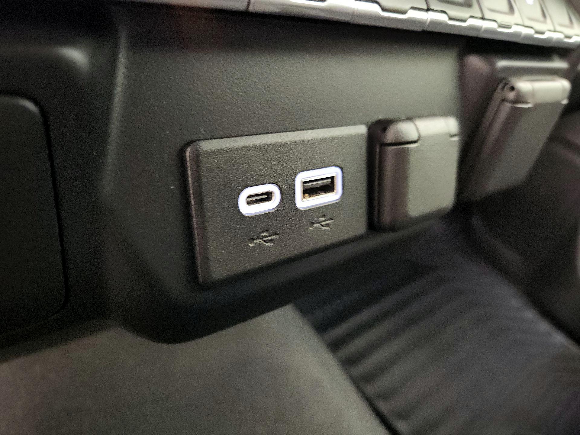 Thumbnail: 2021 Chevrolet Silverado 1500 - 18