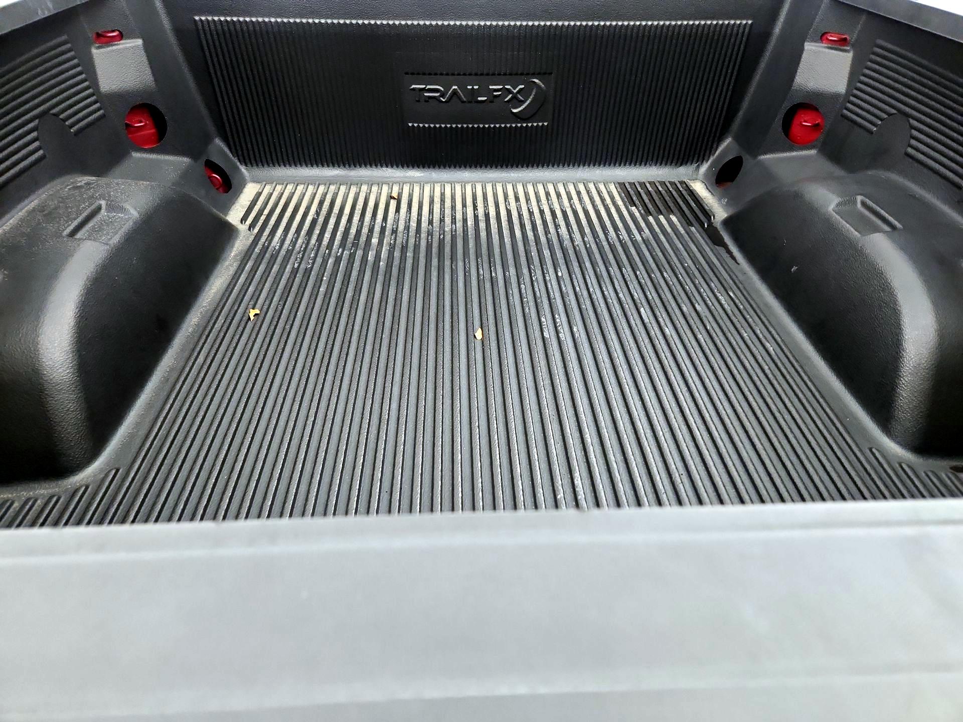 Thumbnail: 2021 Chevrolet Silverado 1500 - 20