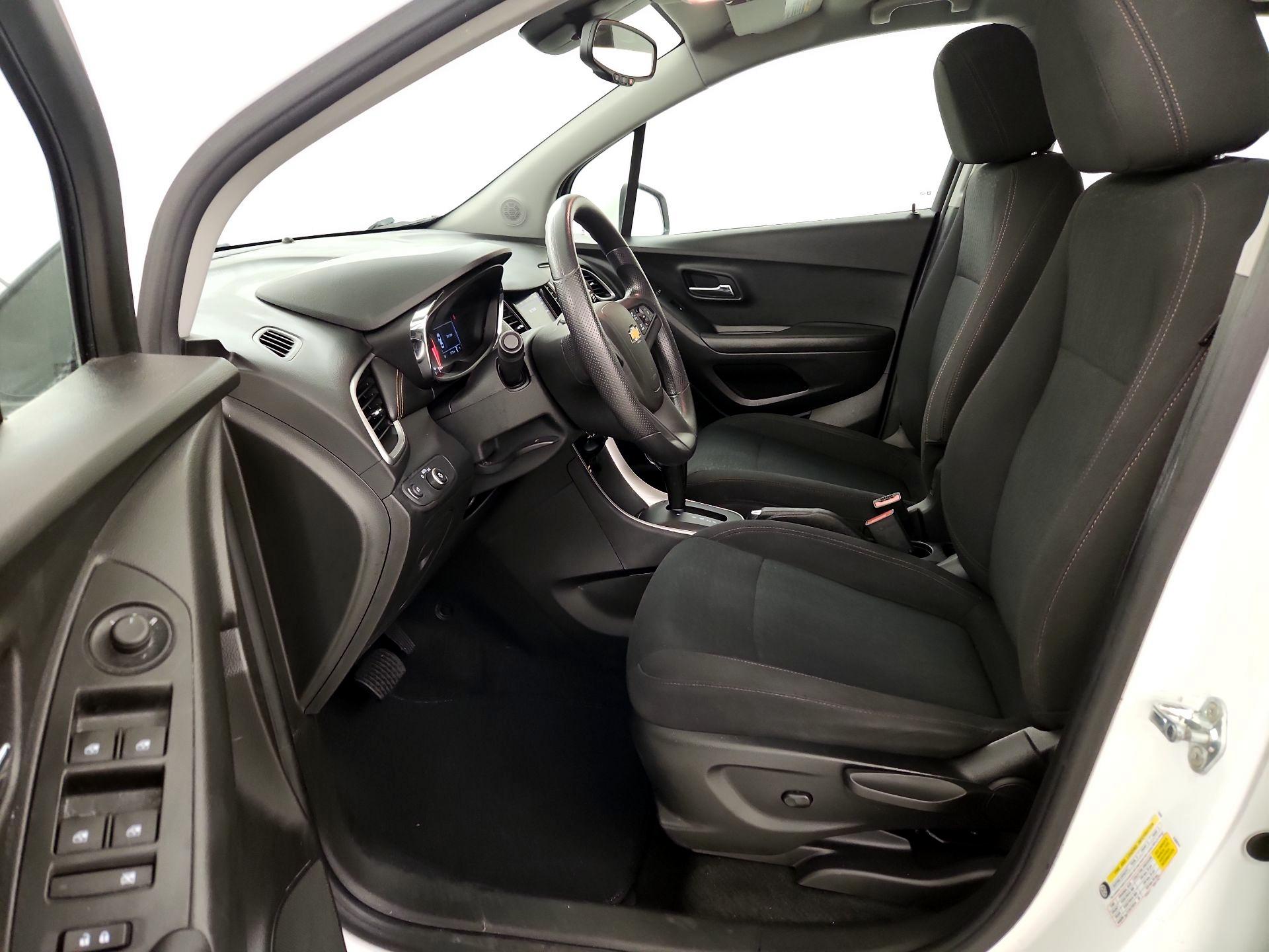 Thumbnail: 2020 Chevrolet Trax - 11