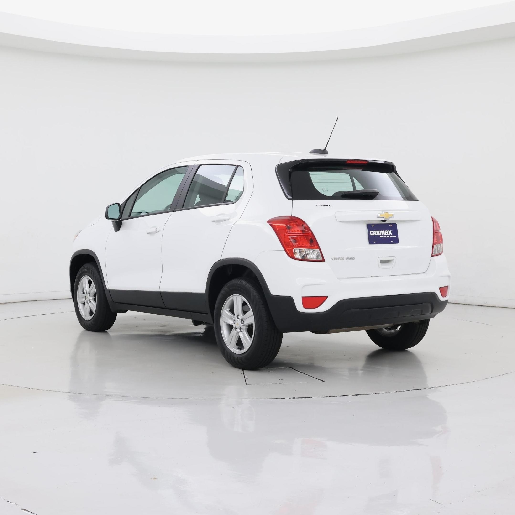 Thumbnail: 2020 Chevrolet Trax - 2