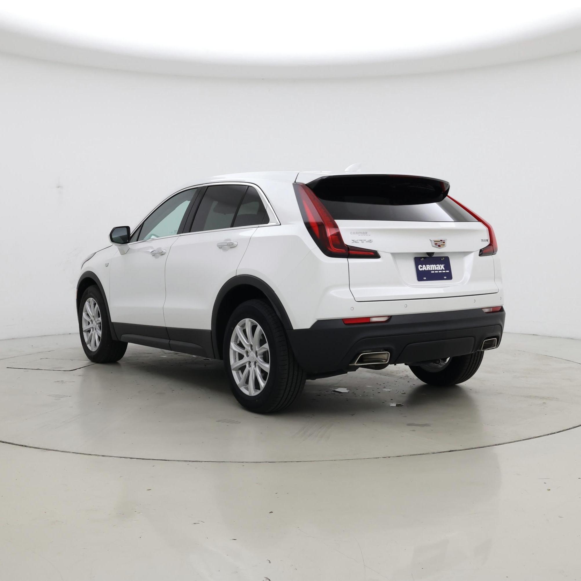 Thumbnail: 2022 Cadillac XT4 - 2