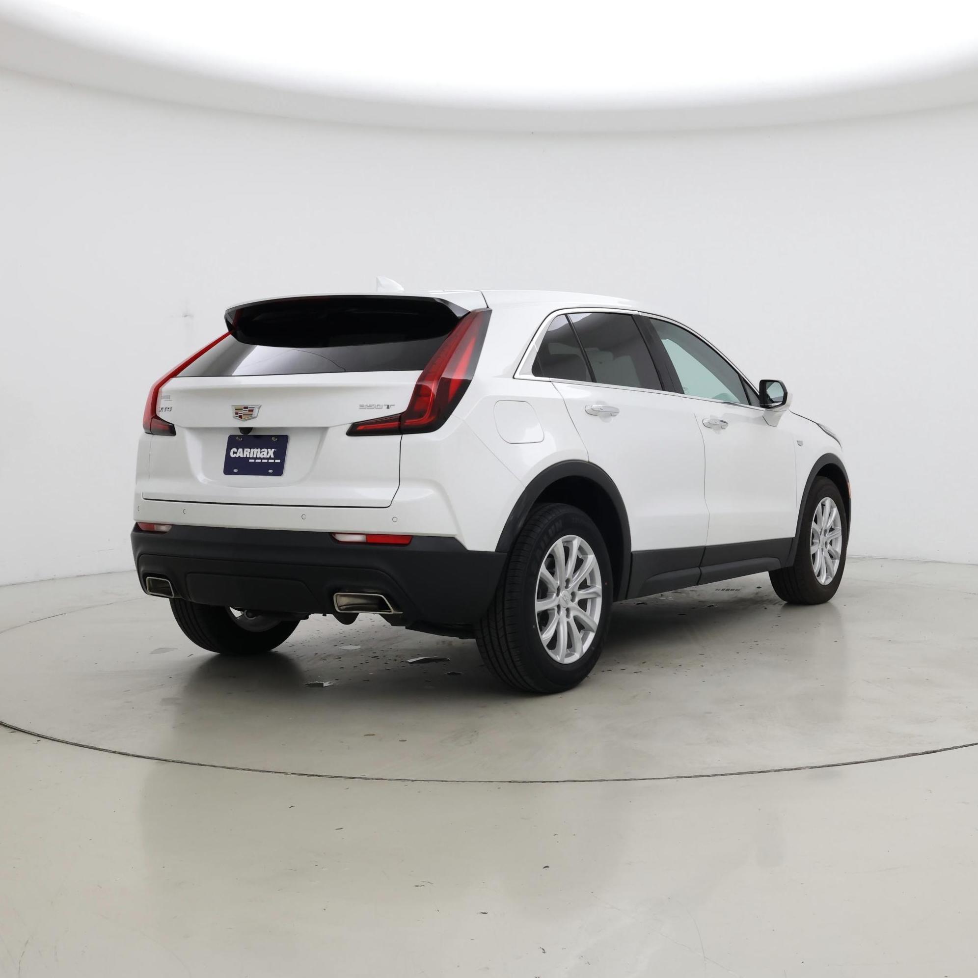 Thumbnail: 2022 Cadillac XT4 - 8