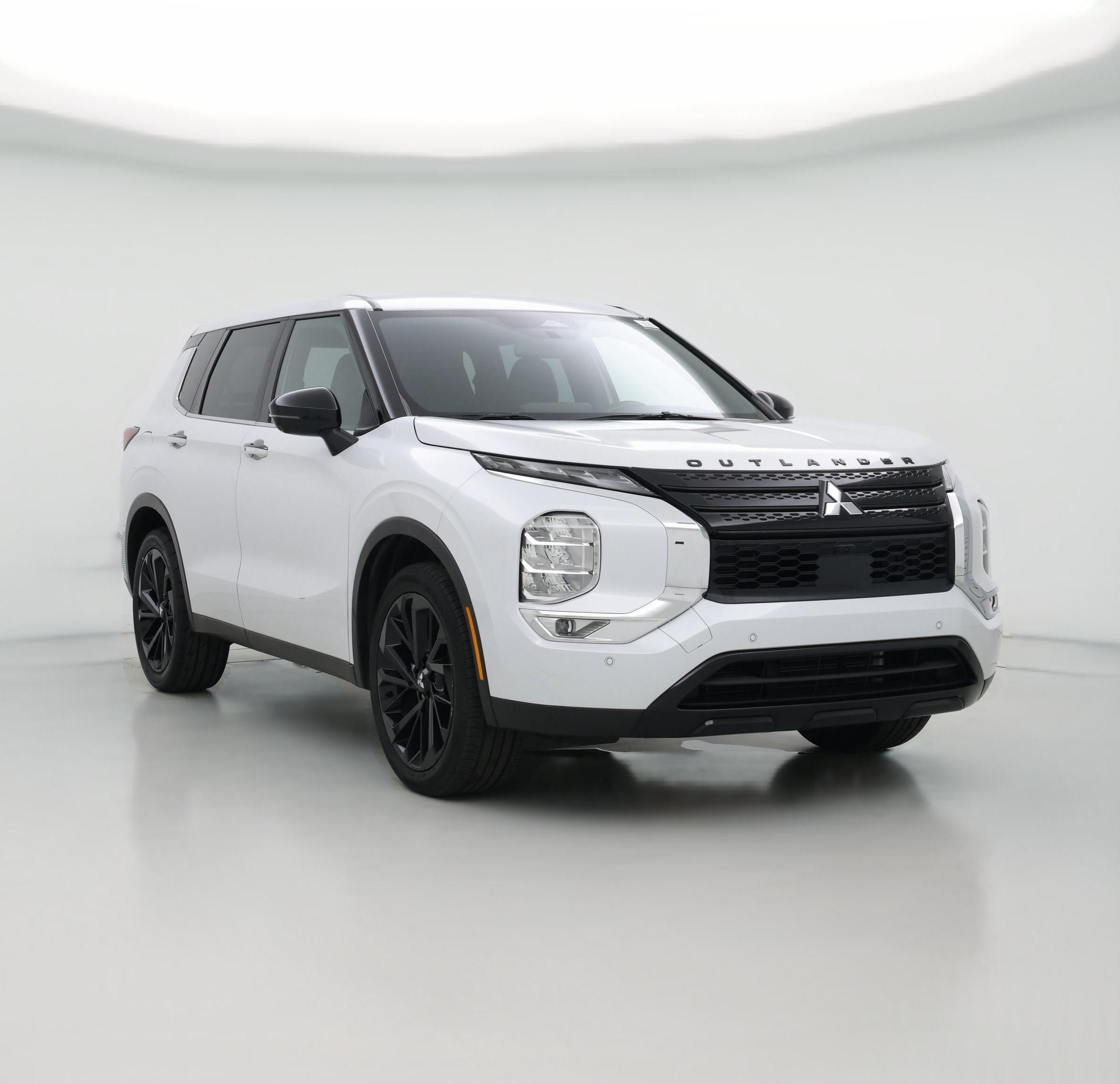 Thumbnail: 2023 Mitsubishi Outlander - 1