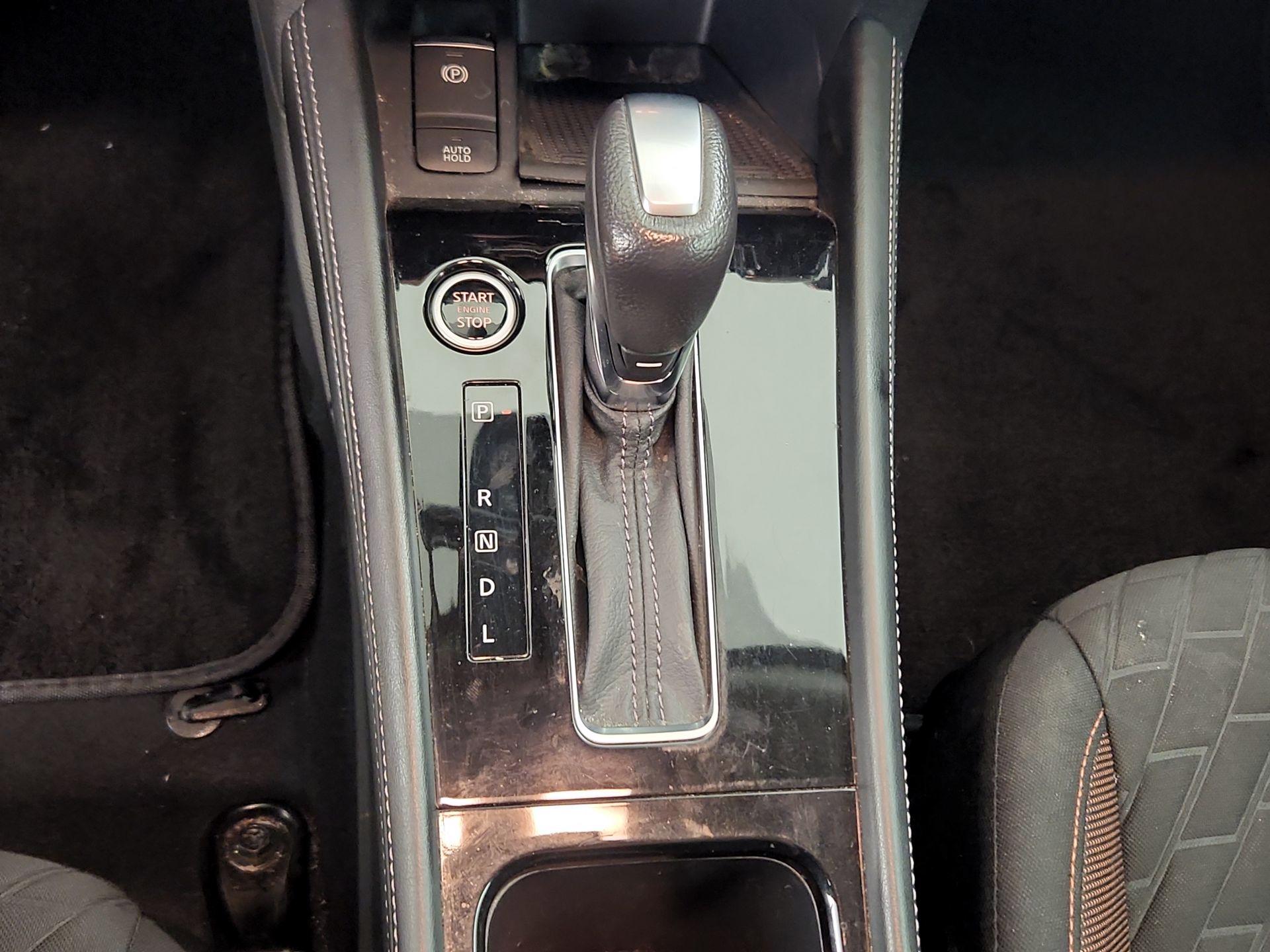 Thumbnail: 2021 Nissan Kicks - 16
