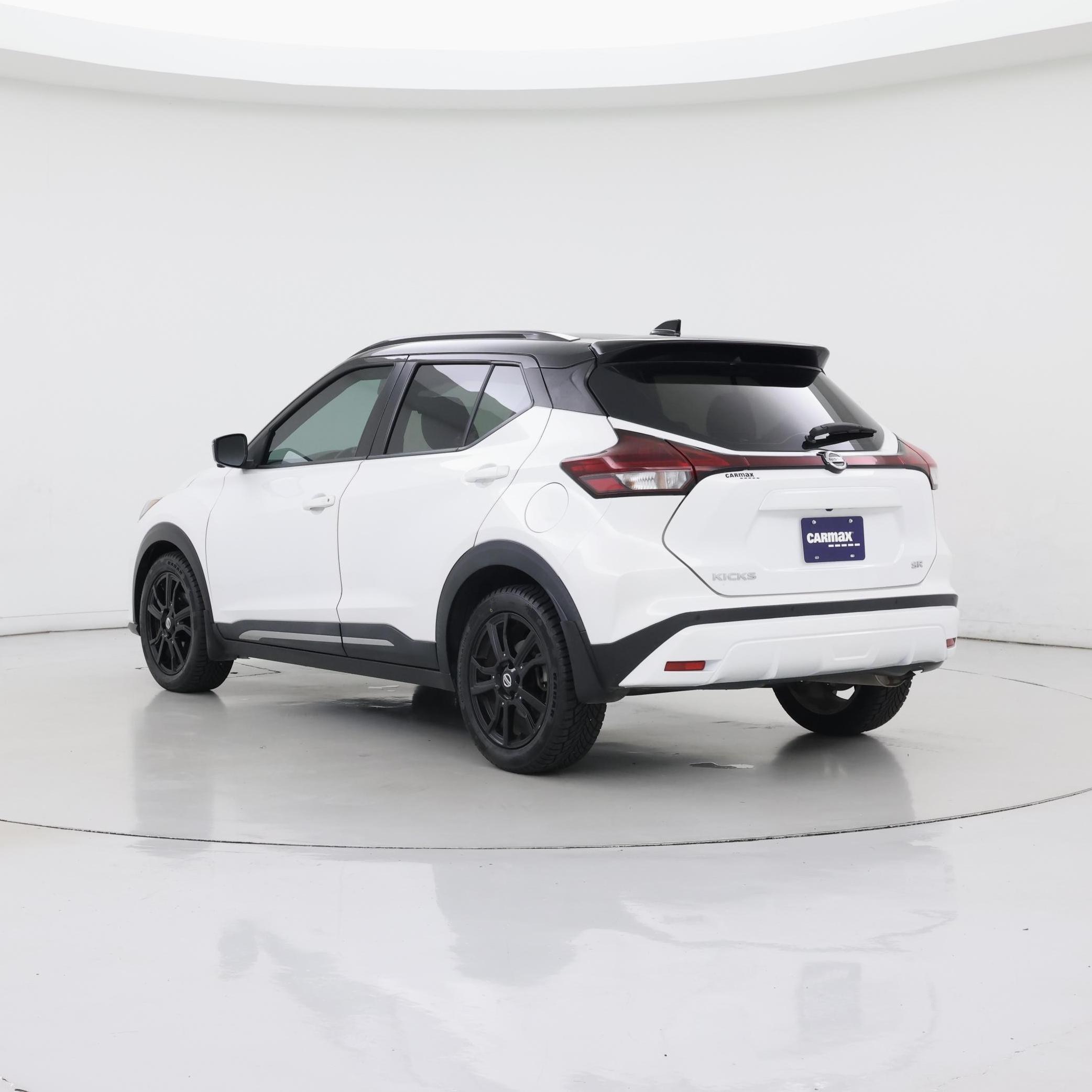 Thumbnail: 2021 Nissan Kicks - 2
