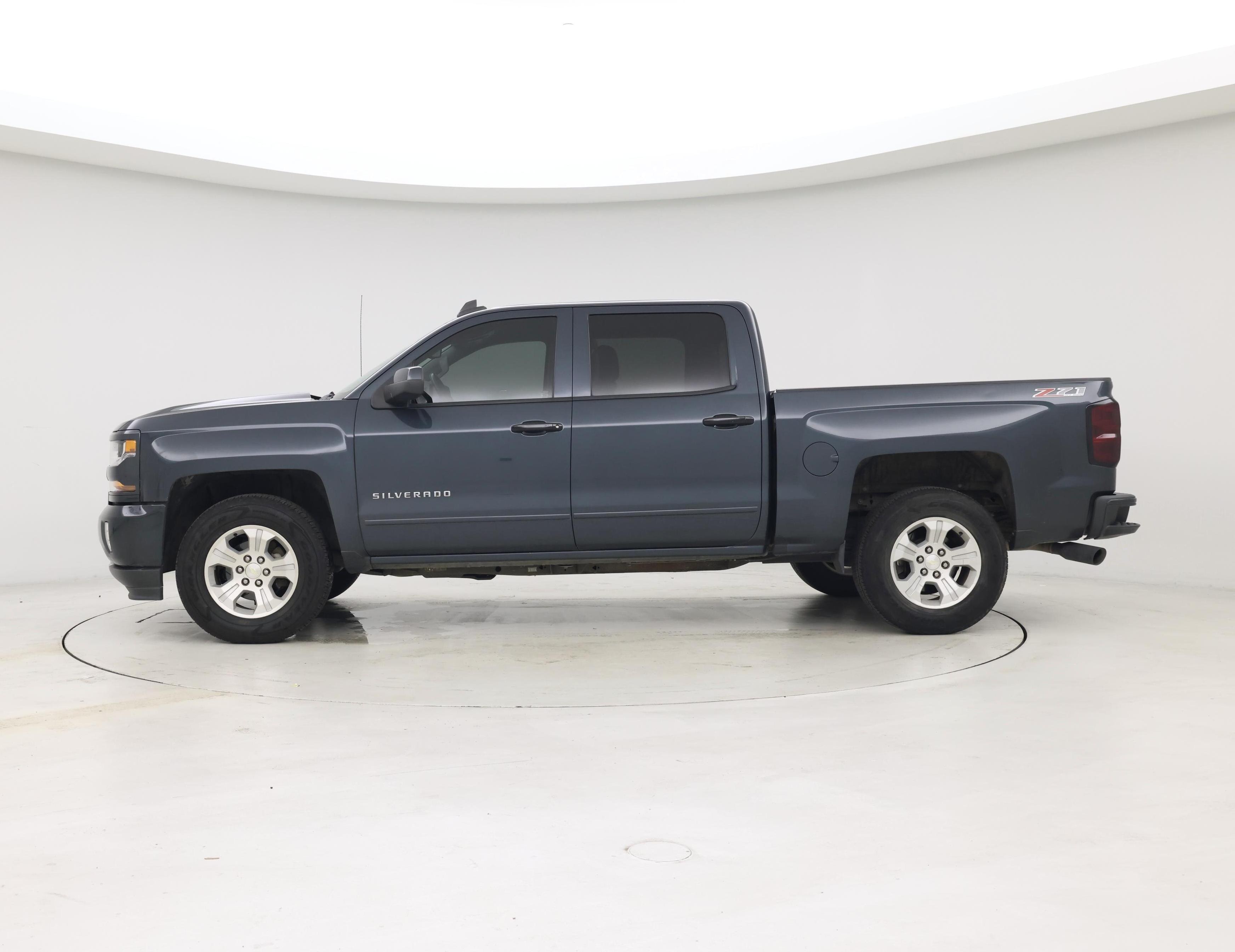Thumbnail: 2017 Chevrolet Silverado 1500 - 3