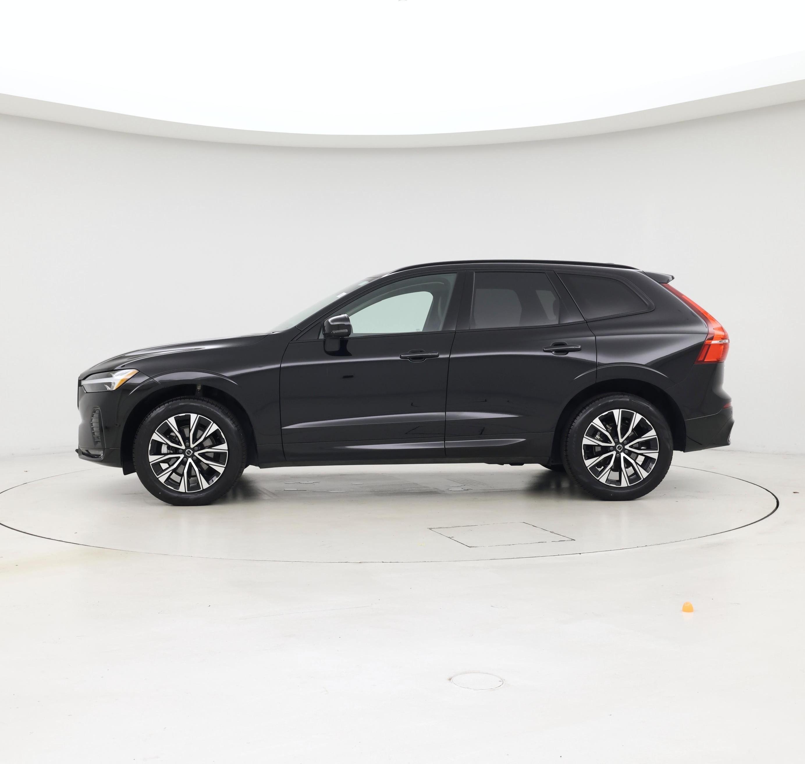 Thumbnail: 2025 Volvo XC60 - 3