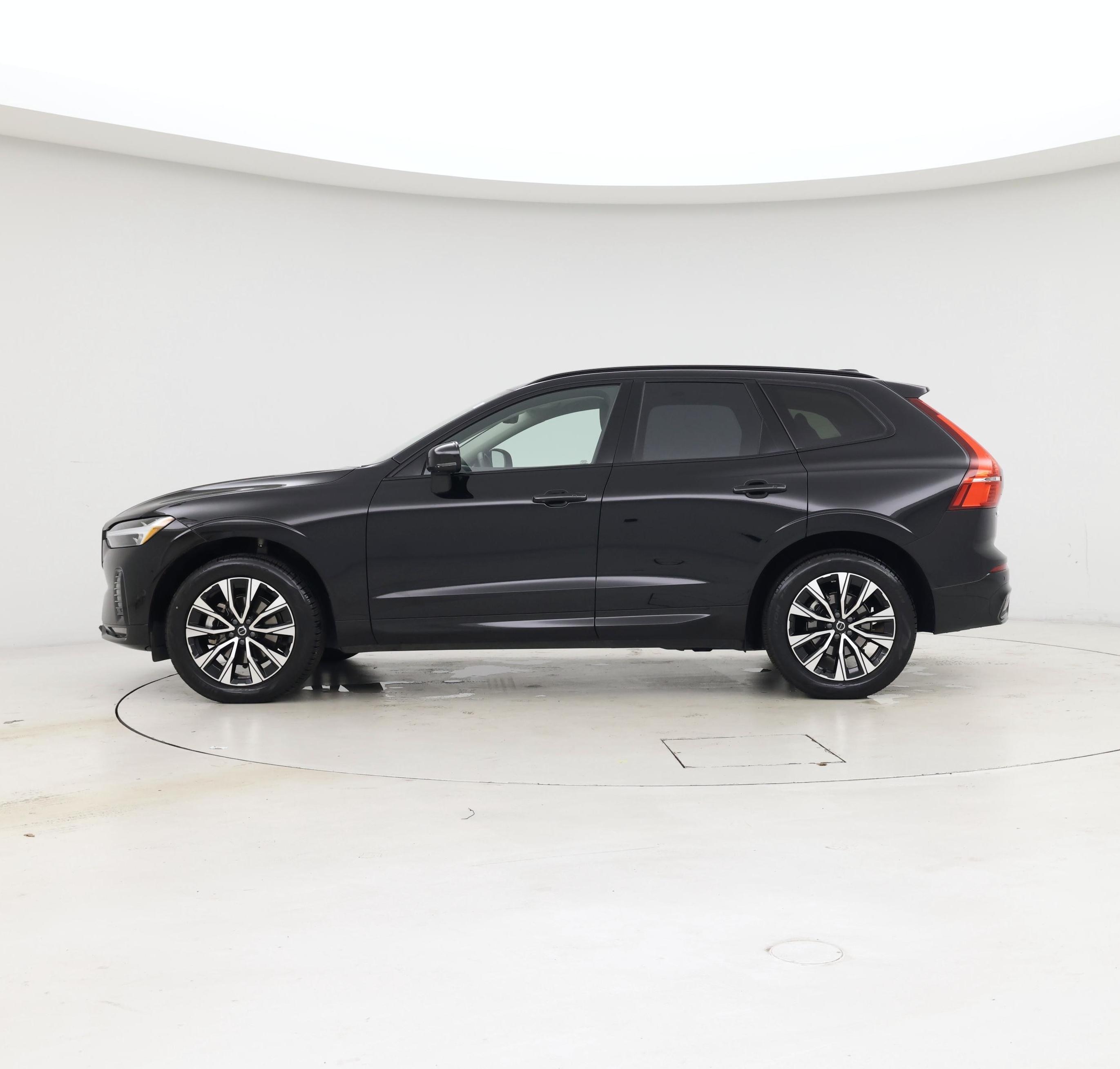 Thumbnail: 2025 Volvo XC60 - 3