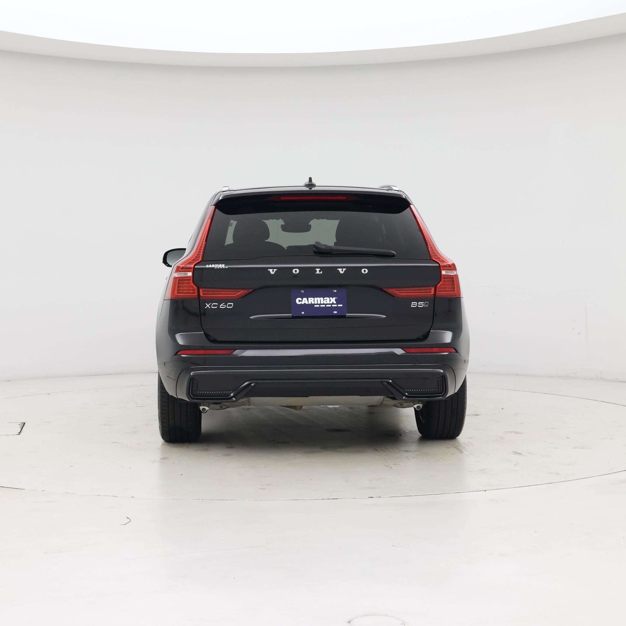 Thumbnail: 2025 Volvo XC60 - 6