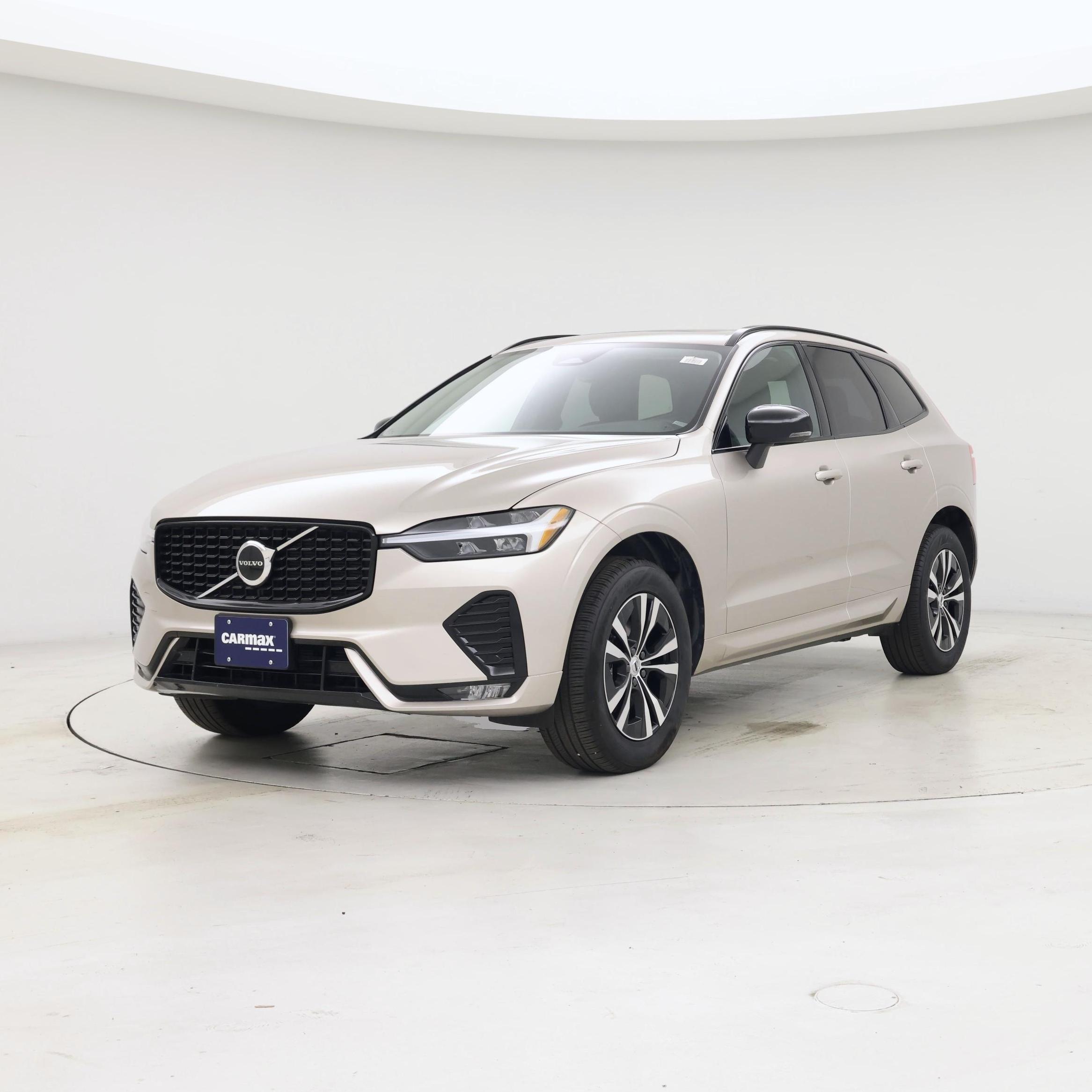 Thumbnail: 2025 Volvo XC60 - 4