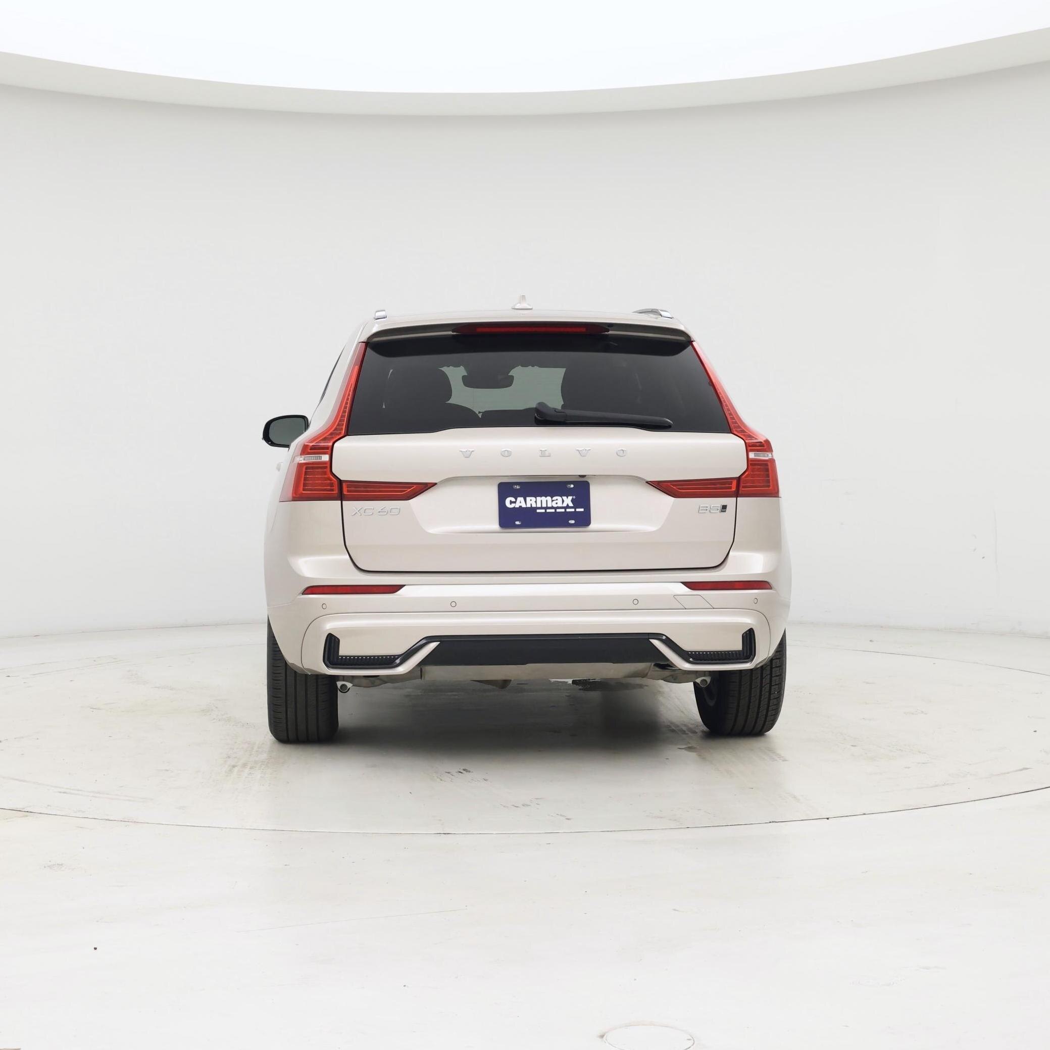 Thumbnail: 2025 Volvo XC60 - 6