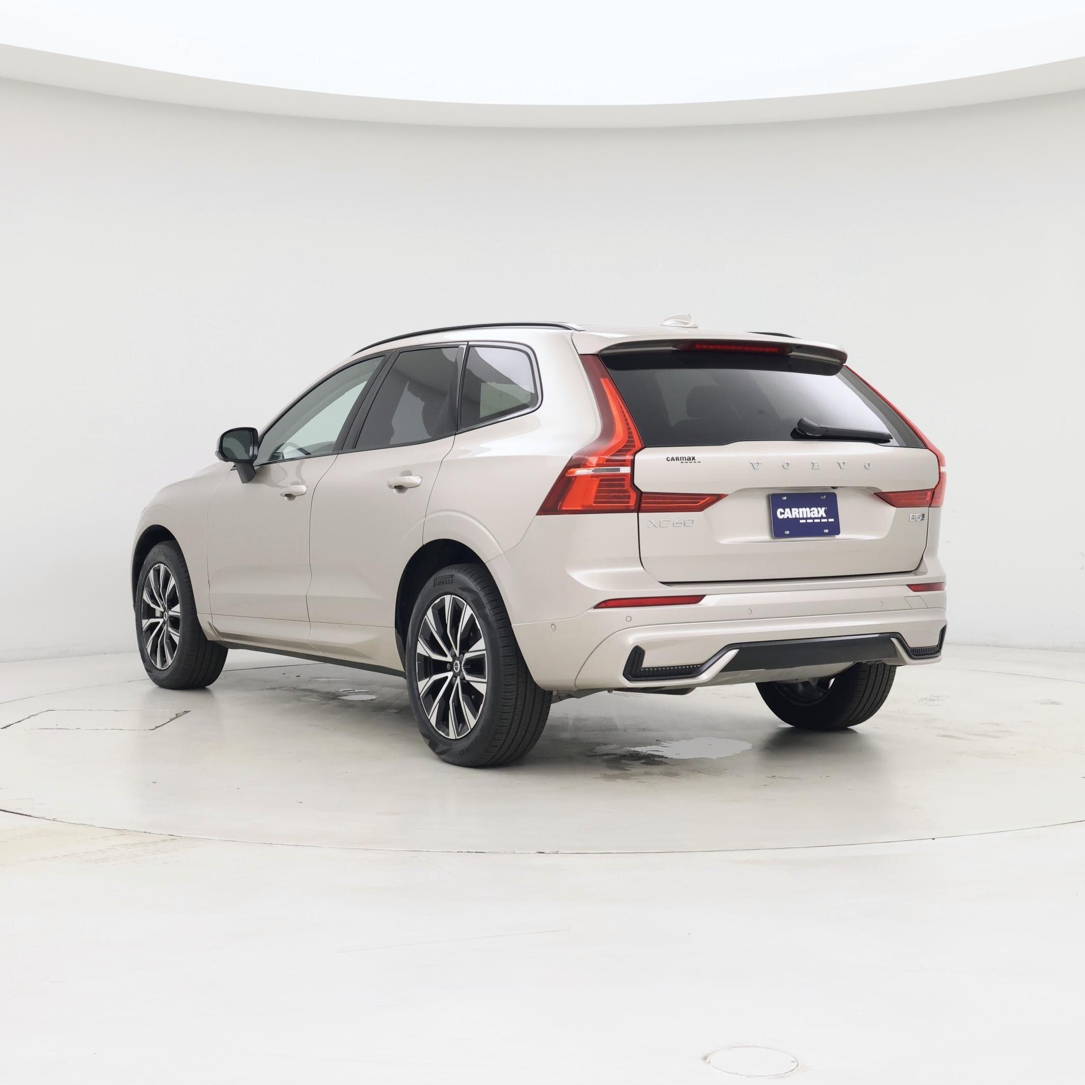 Thumbnail: 2025 Volvo XC60 - 2