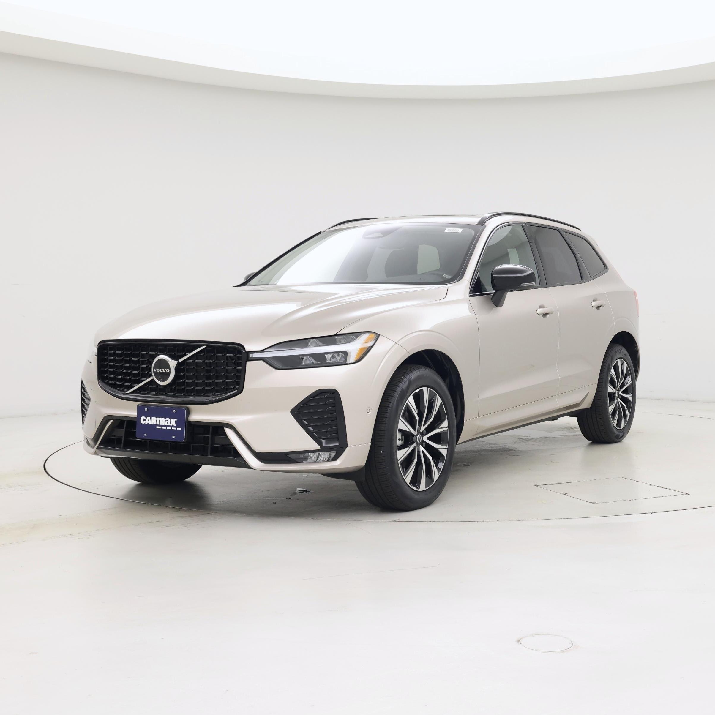 Thumbnail: 2025 Volvo XC60 - 4